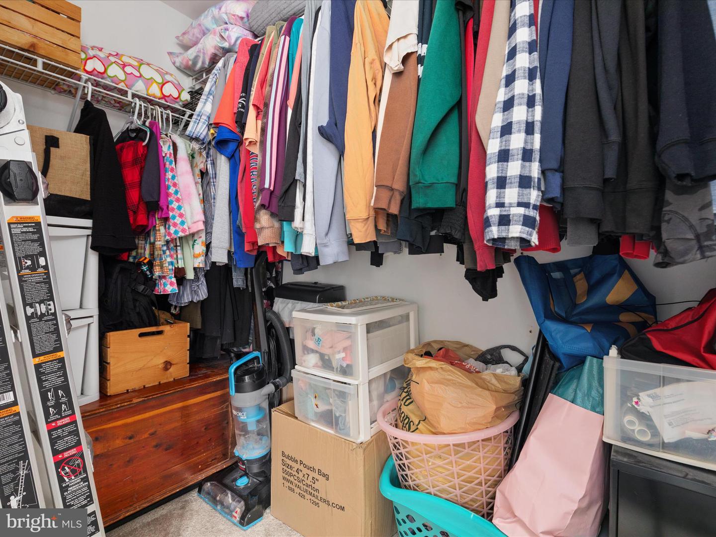 7002 MANAHOAC PL, GAINESVILLE, Virginia 20155, 3 Bedrooms Bedrooms, ,2 BathroomsBathrooms,Residential,For sale,7002 MANAHOAC PL,VAPW2106660 MLS # VAPW2106660