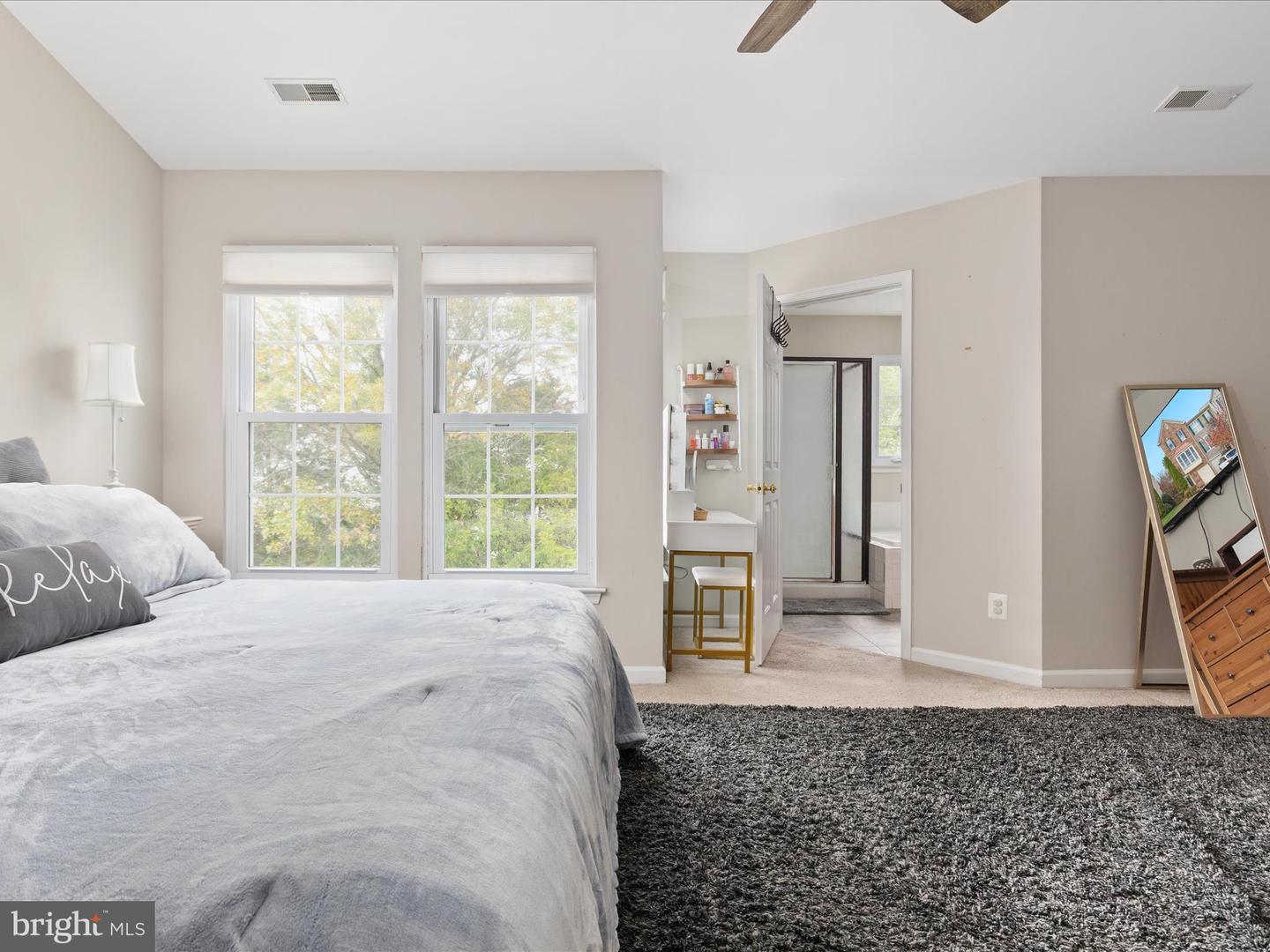 7002 MANAHOAC PL, GAINESVILLE, Virginia 20155, 3 Bedrooms Bedrooms, ,2 BathroomsBathrooms,Residential,For sale,7002 MANAHOAC PL,VAPW2106660 MLS # VAPW2106660