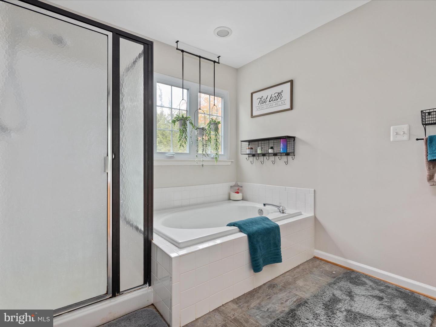 7002 MANAHOAC PL, GAINESVILLE, Virginia 20155, 3 Bedrooms Bedrooms, ,2 BathroomsBathrooms,Residential,For sale,7002 MANAHOAC PL,VAPW2106660 MLS # VAPW2106660