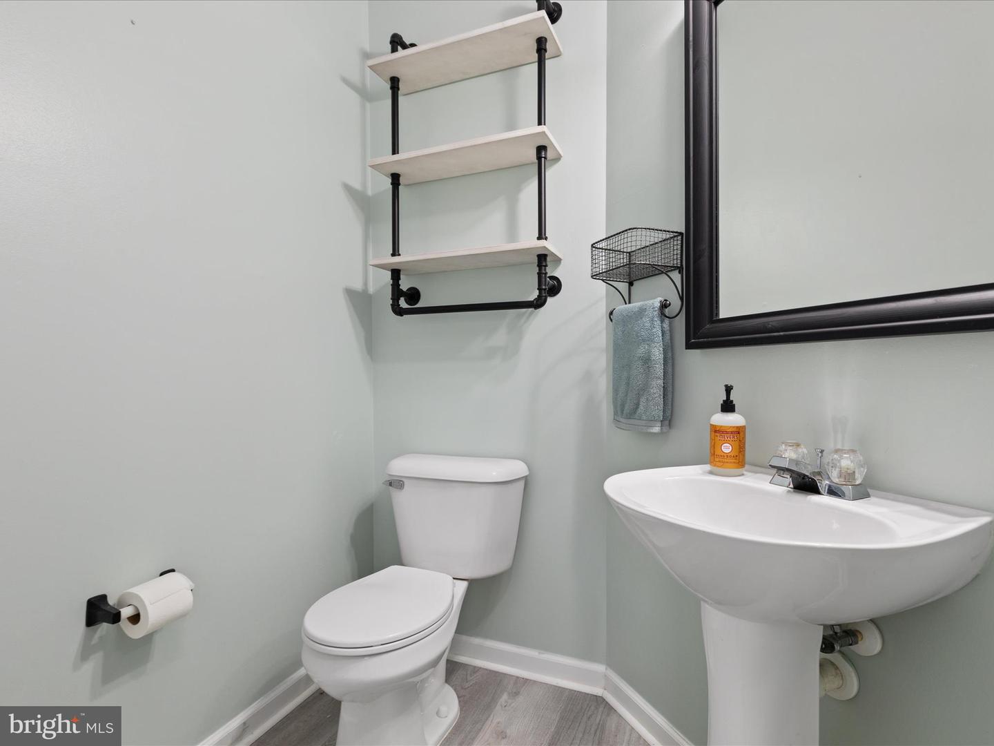 7002 MANAHOAC PL, GAINESVILLE, Virginia 20155, 3 Bedrooms Bedrooms, ,2 BathroomsBathrooms,Residential,For sale,7002 MANAHOAC PL,VAPW2106660 MLS # VAPW2106660