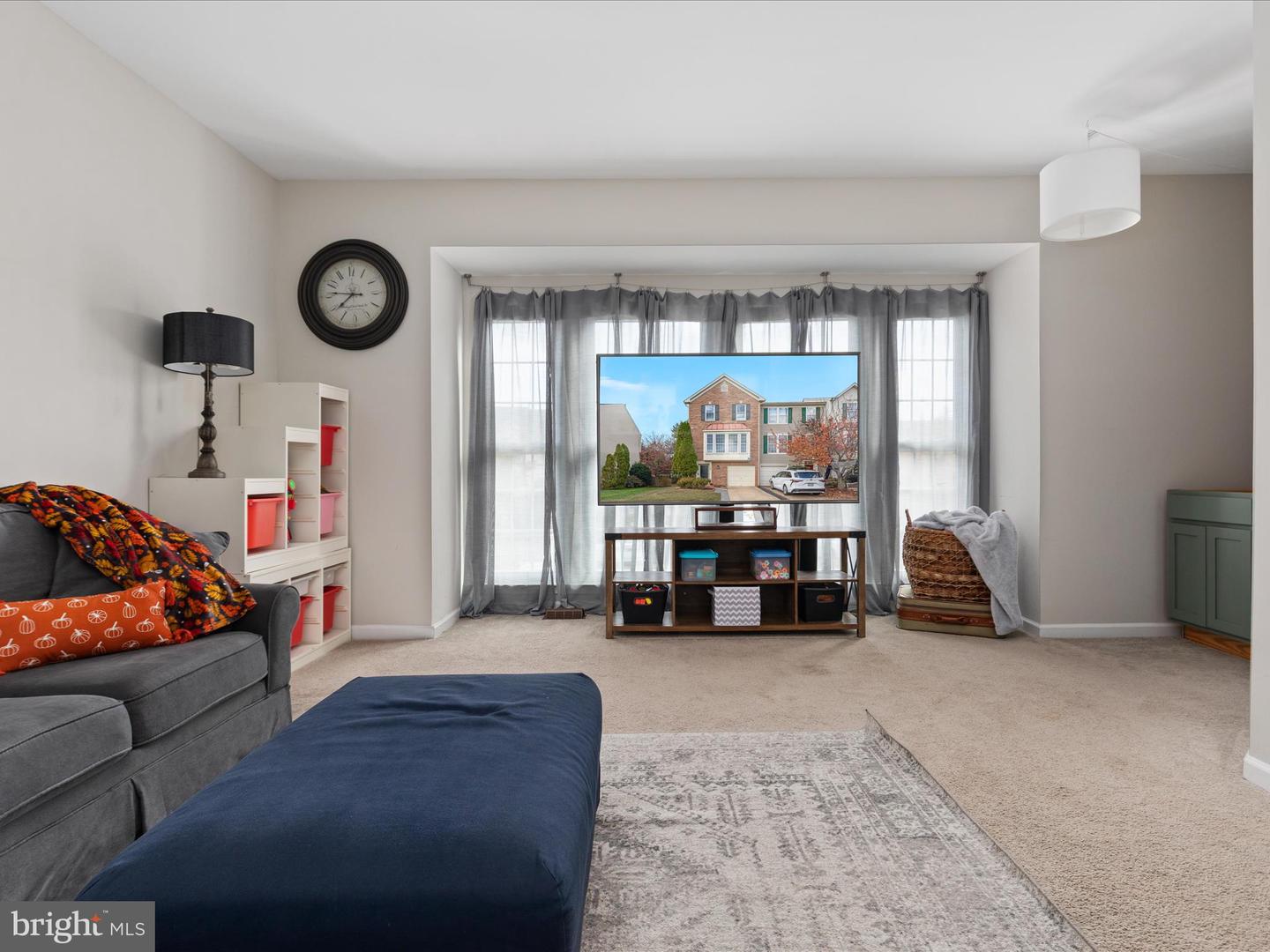 7002 MANAHOAC PL, GAINESVILLE, Virginia 20155, 3 Bedrooms Bedrooms, ,2 BathroomsBathrooms,Residential,For sale,7002 MANAHOAC PL,VAPW2106660 MLS # VAPW2106660