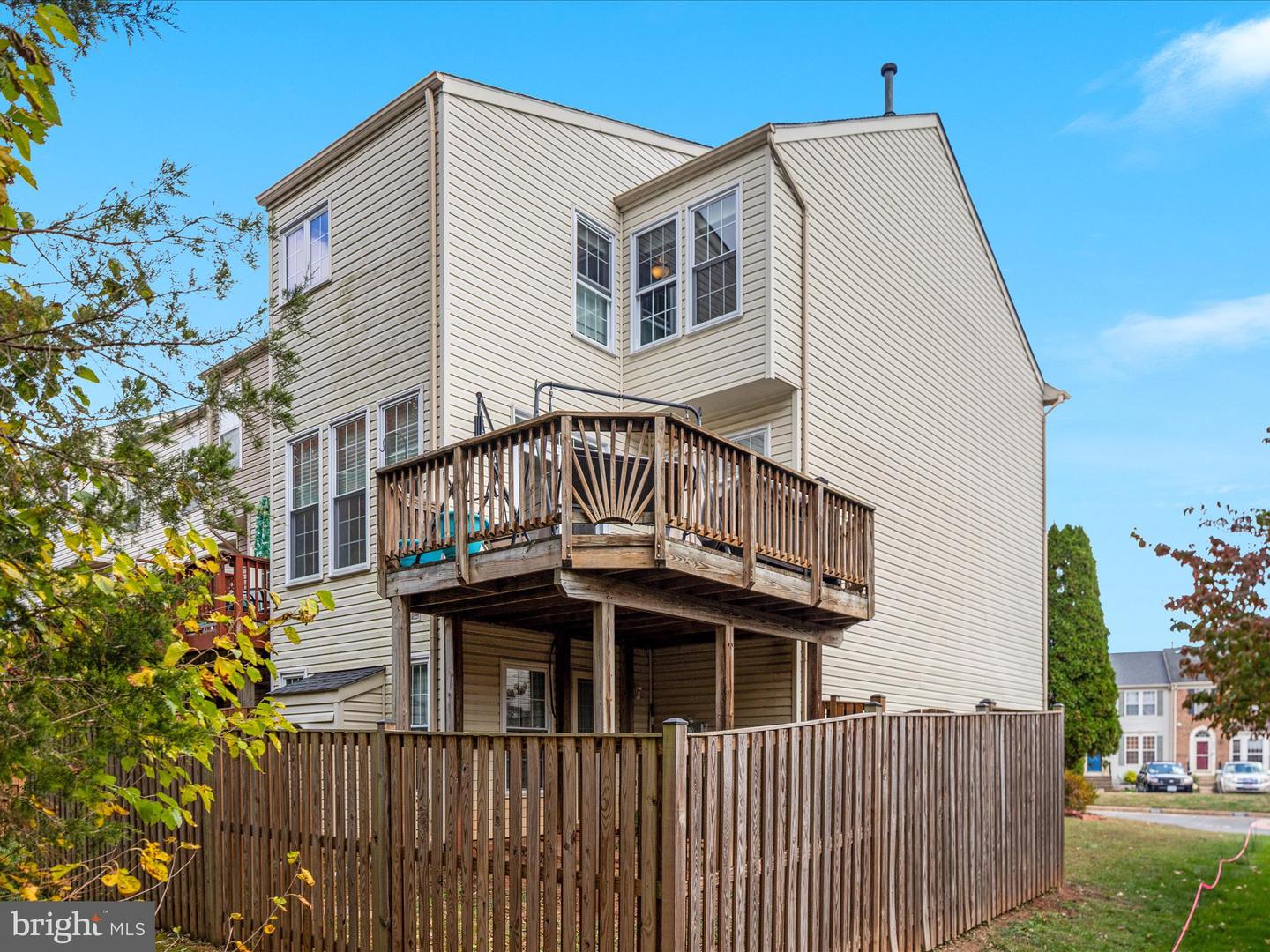 7002 MANAHOAC PL, GAINESVILLE, Virginia 20155, 3 Bedrooms Bedrooms, ,2 BathroomsBathrooms,Residential,For sale,7002 MANAHOAC PL,VAPW2106660 MLS # VAPW2106660