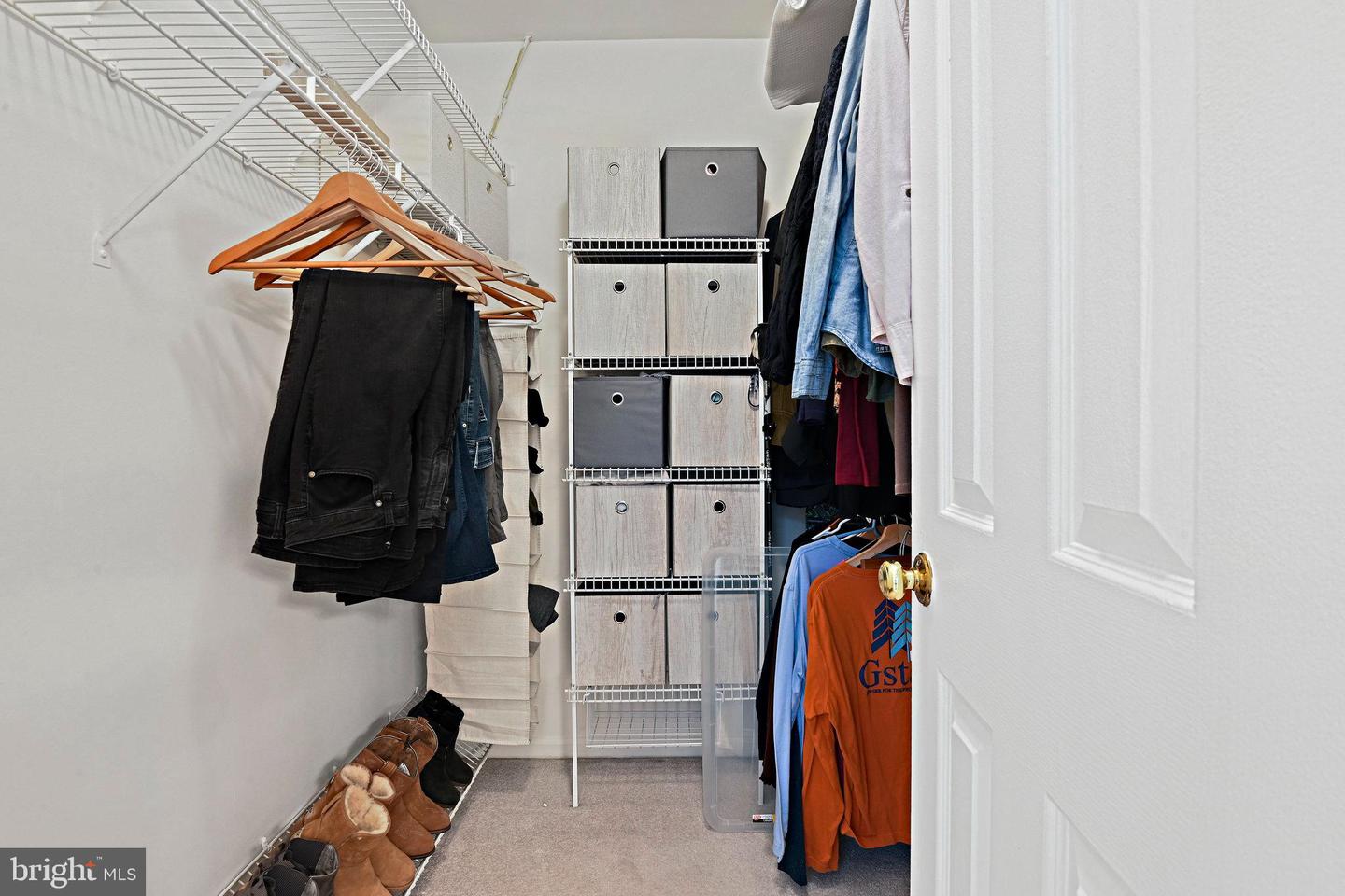 2913 MOTHER WELL CT, HERNDON, Virginia 20171, 4 Bedrooms Bedrooms, ,4 BathroomsBathrooms,Residential,For sale,2913 MOTHER WELL CT,VAFX2276200 MLS # VAFX2276200