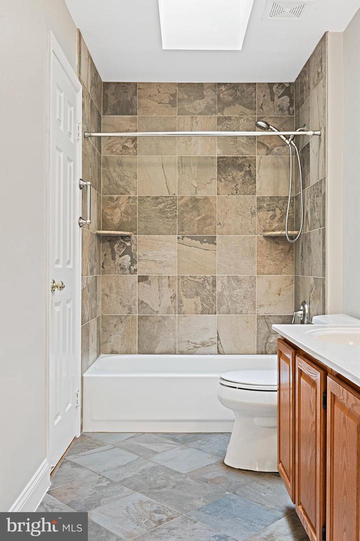 2913 MOTHER WELL CT, HERNDON, Virginia 20171, 4 Bedrooms Bedrooms, ,4 BathroomsBathrooms,Residential,For sale,2913 MOTHER WELL CT,VAFX2276200 MLS # VAFX2276200