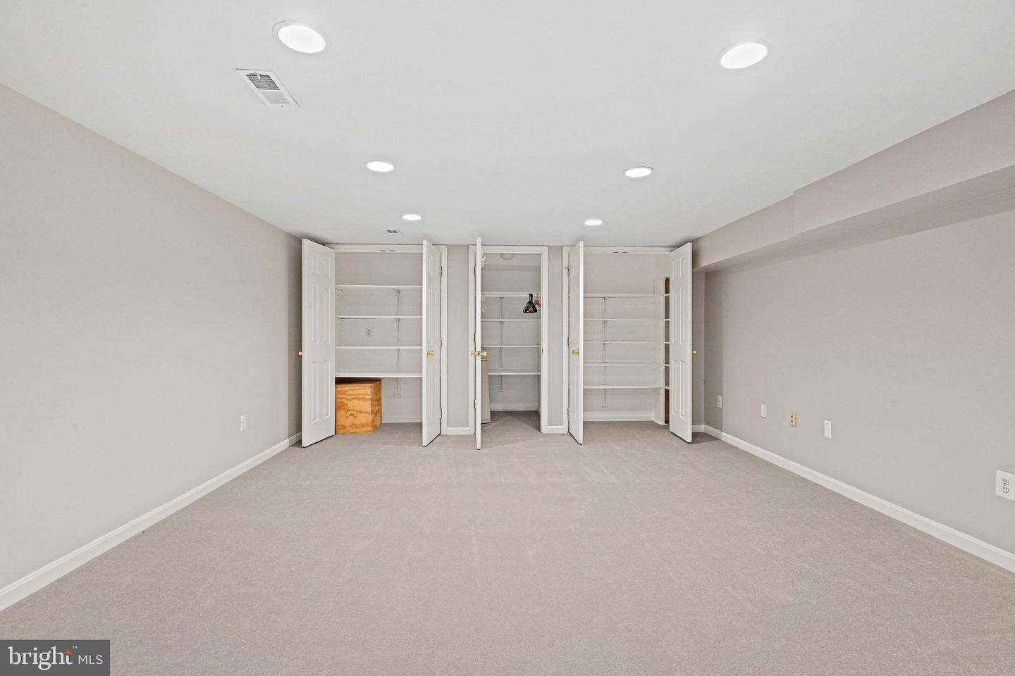 2913 MOTHER WELL CT, HERNDON, Virginia 20171, 4 Bedrooms Bedrooms, ,4 BathroomsBathrooms,Residential,For sale,2913 MOTHER WELL CT,VAFX2276200 MLS # VAFX2276200