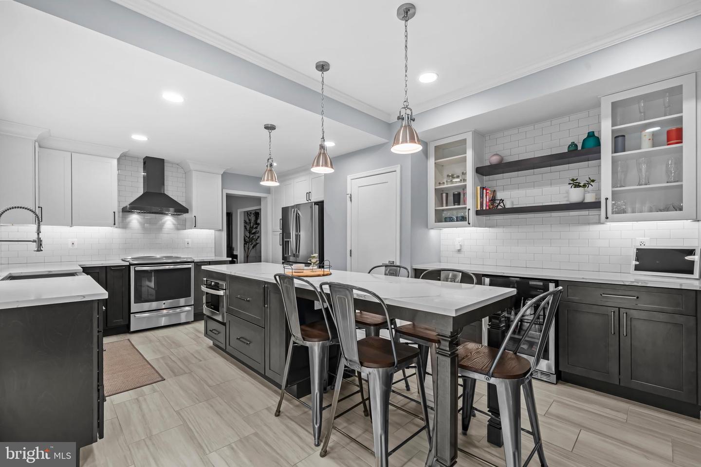 13127 FROG HOLLOW CT, HERNDON, Virginia 20171, 4 Bedrooms Bedrooms, ,3 BathroomsBathrooms,Residential,For sale,13127 FROG HOLLOW CT,VAFX2276222 MLS # VAFX2276222