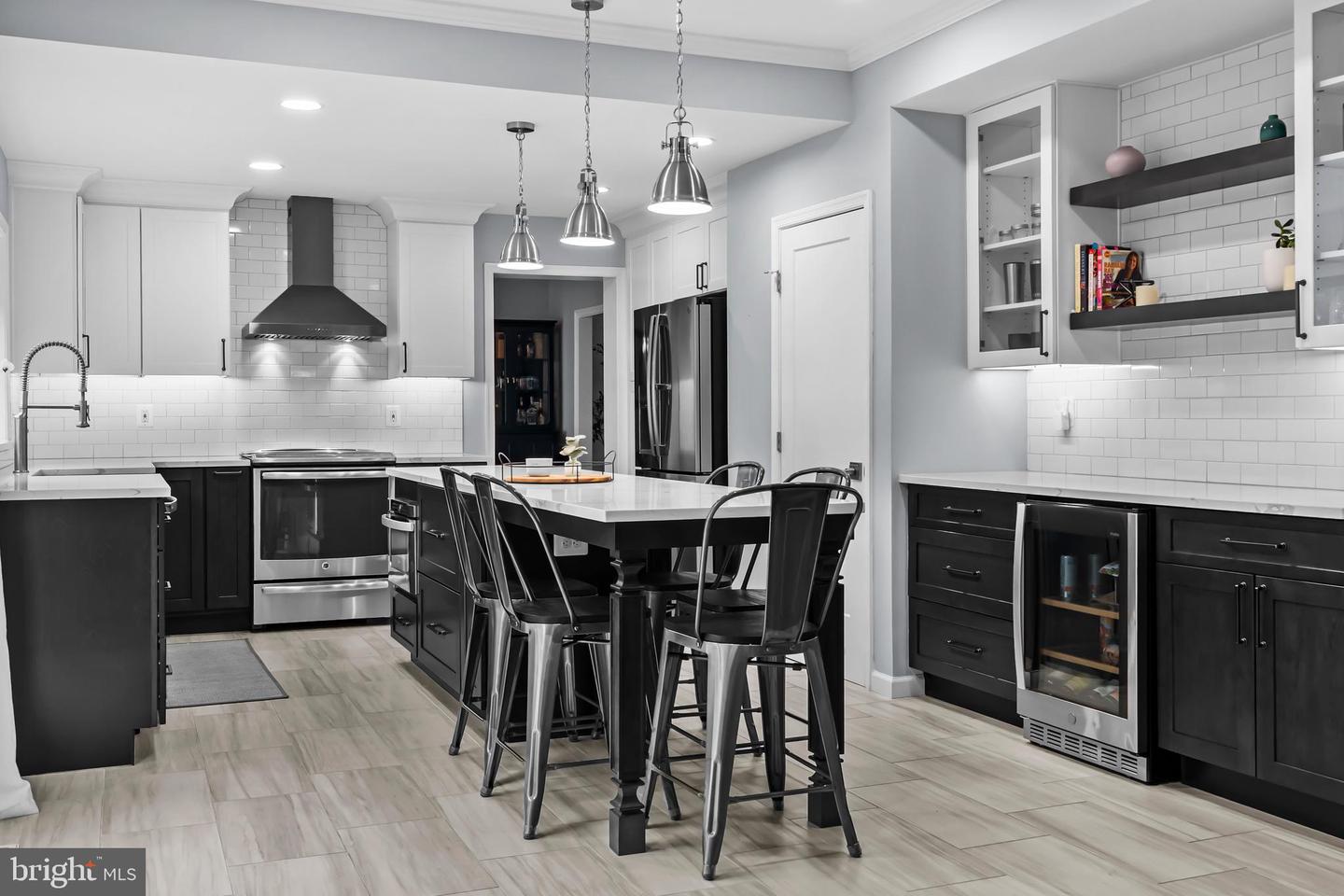 13127 FROG HOLLOW CT, HERNDON, Virginia 20171, 4 Bedrooms Bedrooms, ,3 BathroomsBathrooms,Residential,For sale,13127 FROG HOLLOW CT,VAFX2276222 MLS # VAFX2276222