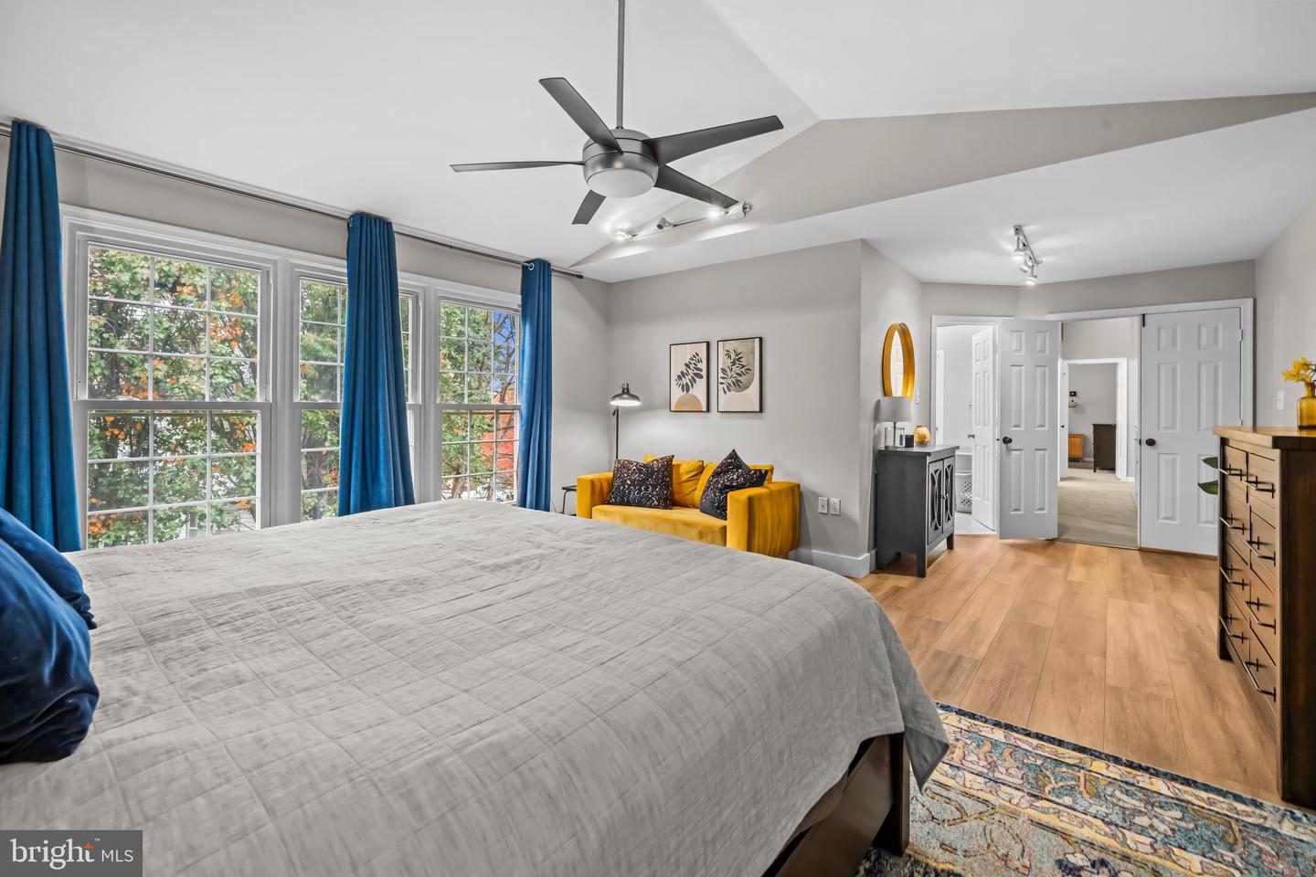 13127 FROG HOLLOW CT, HERNDON, Virginia 20171, 4 Bedrooms Bedrooms, ,3 BathroomsBathrooms,Residential,For sale,13127 FROG HOLLOW CT,VAFX2276222 MLS # VAFX2276222