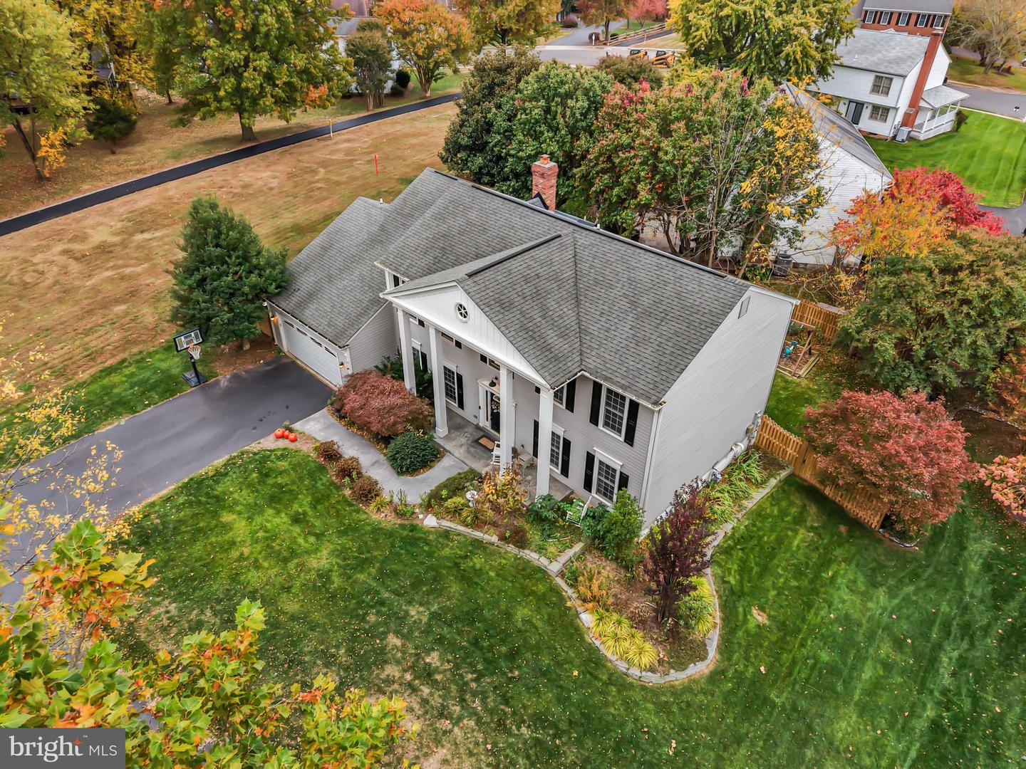 13127 FROG HOLLOW CT, HERNDON, Virginia 20171, 4 Bedrooms Bedrooms, ,3 BathroomsBathrooms,Residential,For sale,13127 FROG HOLLOW CT,VAFX2276222 MLS # VAFX2276222