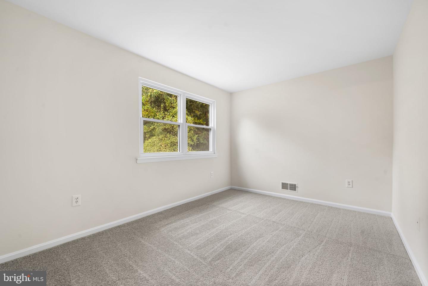 8510 ORDINARY WAY, ANNANDALE, Virginia 22003, 4 Bedrooms Bedrooms, ,2 BathroomsBathrooms,Residential,For sale,8510 ORDINARY WAY,VAFX2276230 MLS # VAFX2276230