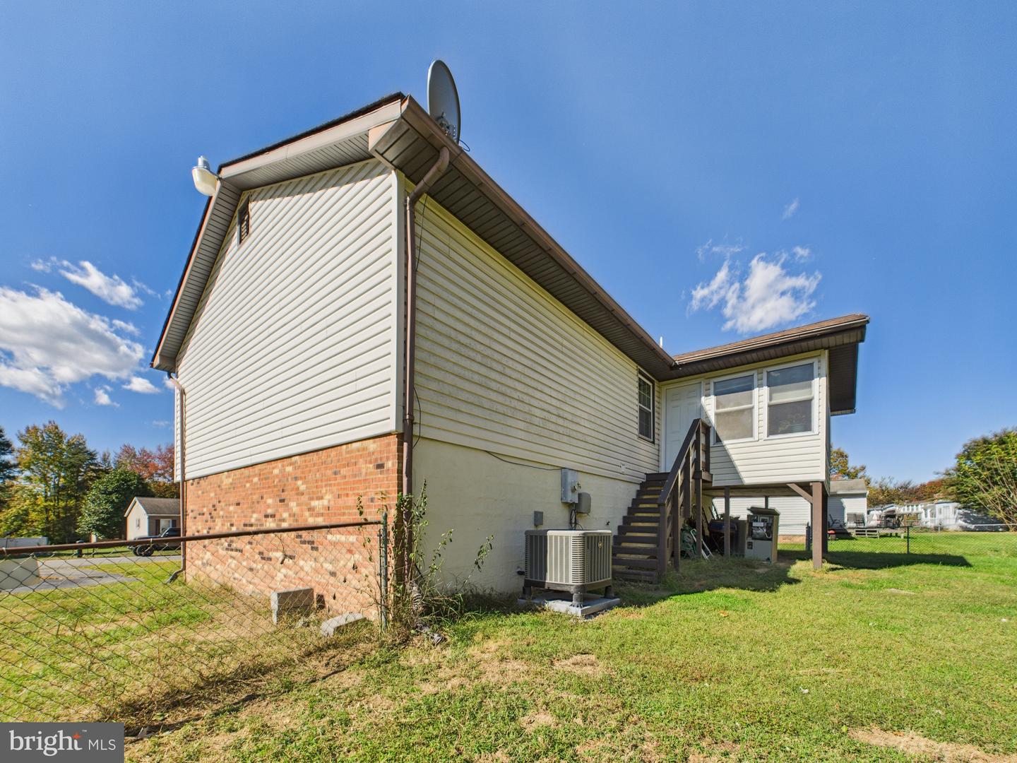 11807 ROOSEVELT RD, FREDERICKSBURG, Virginia 22407, 3 Bedrooms Bedrooms, ,3 BathroomsBathrooms,Residential,For sale,11807 ROOSEVELT RD,VASP2037244 MLS # VASP2037244 11807 ROOSEVELT RD, FREDERICKSBURG, Virginia 22407, 3 Bedrooms Bedrooms, ,3 BathroomsBathrooms,Residential,For sale,11807 ROOSEVELT RD,VASP2037244 MLS # VASP2037244