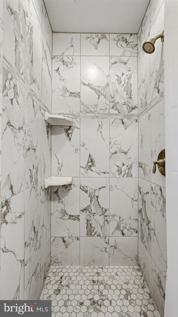 200 KENT AVE, FREDERICKSBURG, Virginia 22405, 4 Bedrooms Bedrooms, ,2 BathroomsBathrooms,Residential,For sale,200 KENT AVE,VAST2043740 MLS # VAST2043740