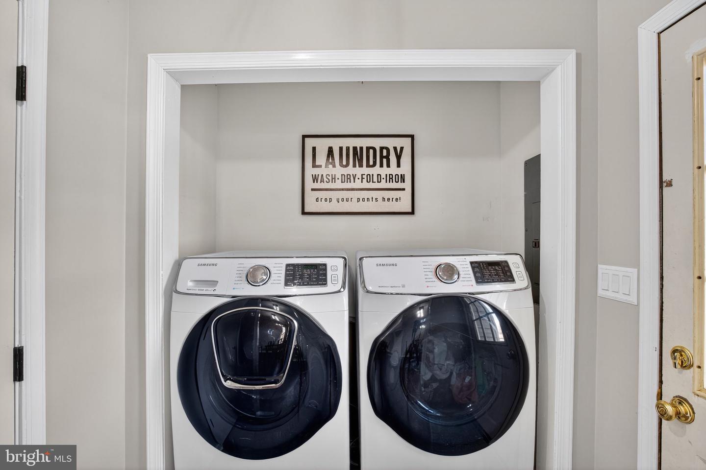 11402 WARNER DR, FREDERICKSBURG, Virginia 22407, 4 Bedrooms Bedrooms, 6 Rooms Rooms,2 BathroomsBathrooms,Residential,For sale,11402 WARNER DR,VASP2037180 MLS # VASP2037180 11402 WARNER DR, FREDERICKSBURG, Virginia 22407, 4 Bedrooms Bedrooms, 6 Rooms Rooms,2 BathroomsBathrooms,Residential,For sale,11402 WARNER DR,VASP2037180 MLS # VASP2037180