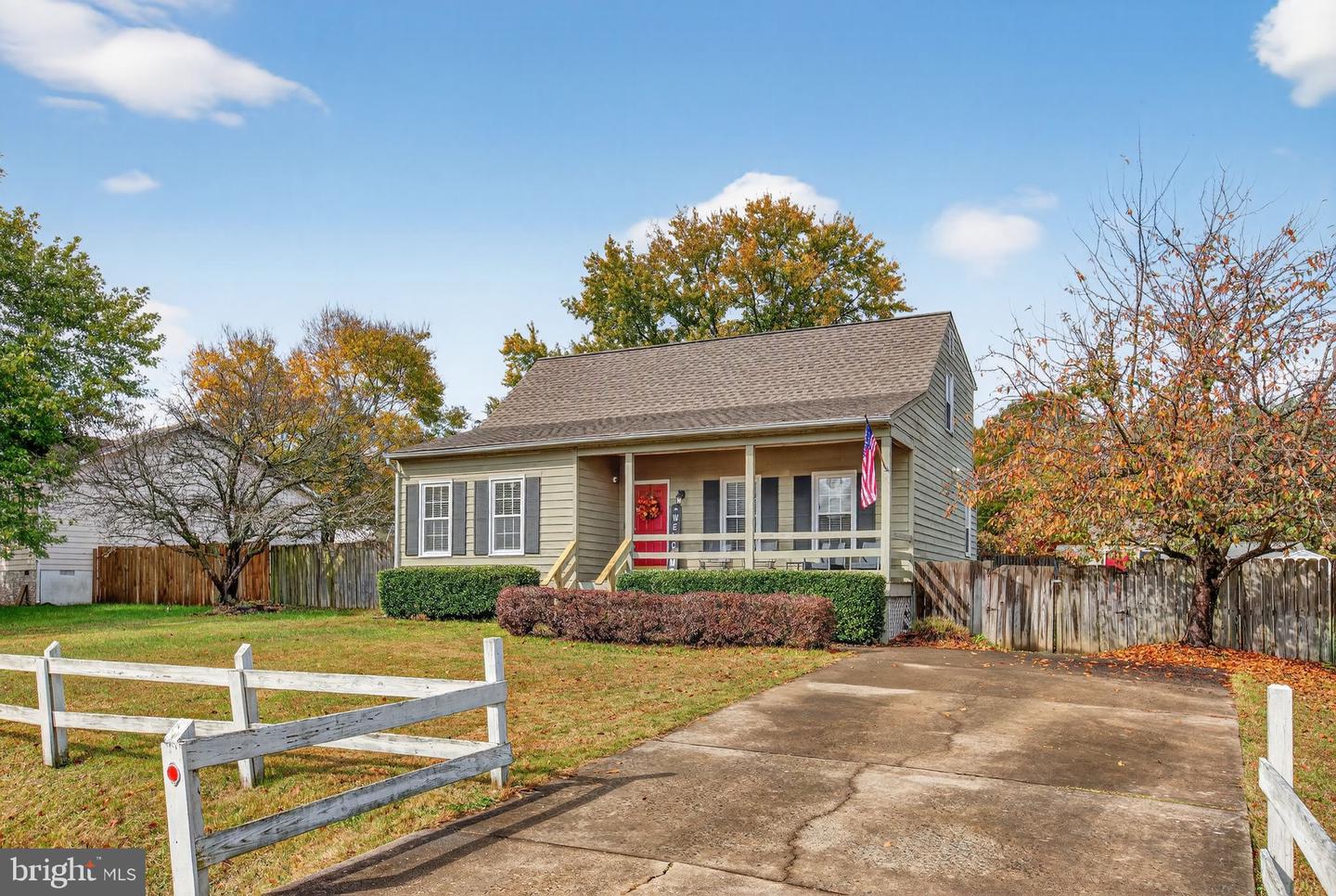 11402 WARNER DR, FREDERICKSBURG, Virginia 22407, 4 Bedrooms Bedrooms, 6 Rooms Rooms,2 BathroomsBathrooms,Residential,For sale,11402 WARNER DR,VASP2037180 MLS # VASP2037180 11402 WARNER DR, FREDERICKSBURG, Virginia 22407, 4 Bedrooms Bedrooms, 6 Rooms Rooms,2 BathroomsBathrooms,Residential,For sale,11402 WARNER DR,VASP2037180 MLS # VASP2037180