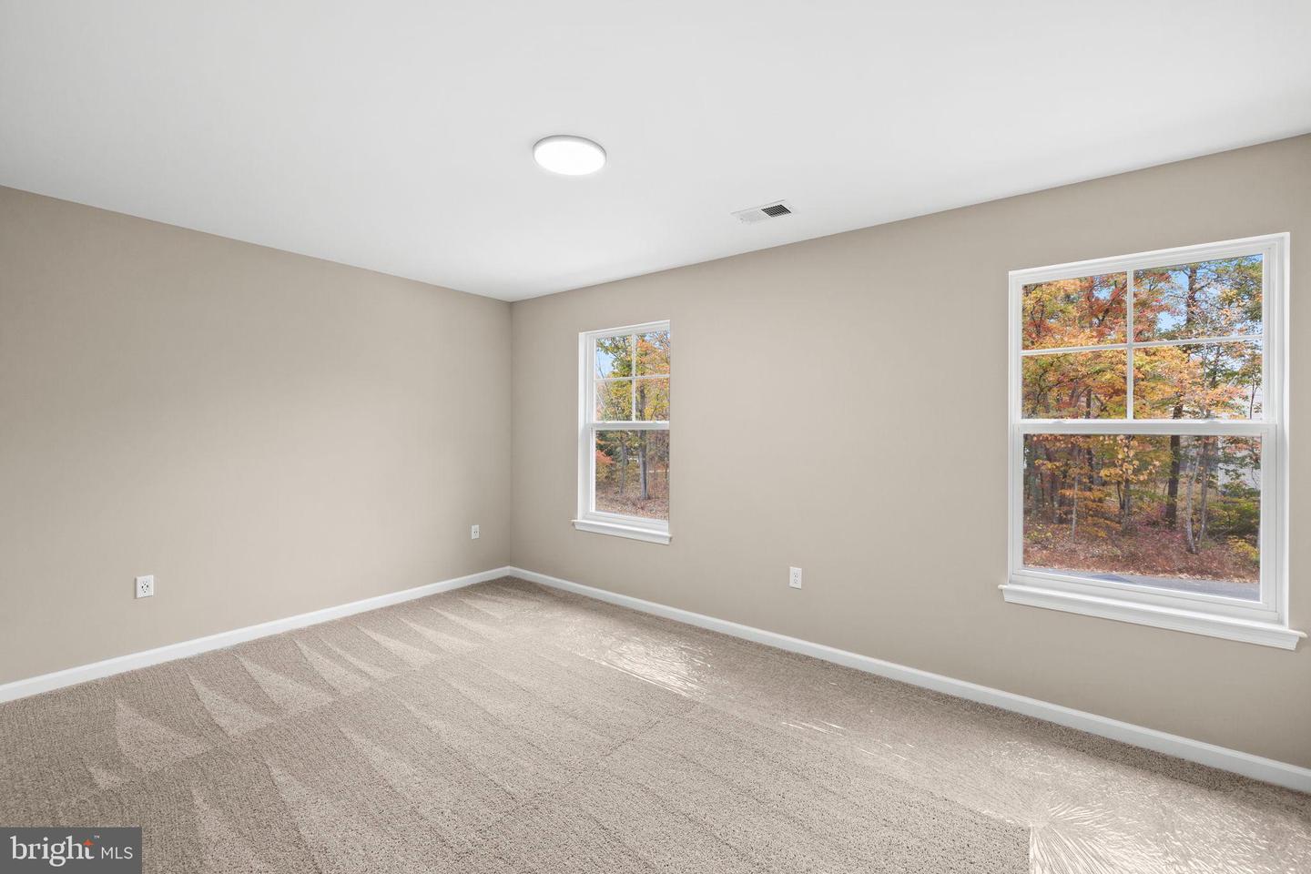 10902 THIEL CT, SPOTSYLVANIA, Virginia 22551, 4 Bedrooms Bedrooms, ,2 BathroomsBathrooms,Residential,For sale,10902 THIEL CT,VASP2037188 MLS # VASP2037188