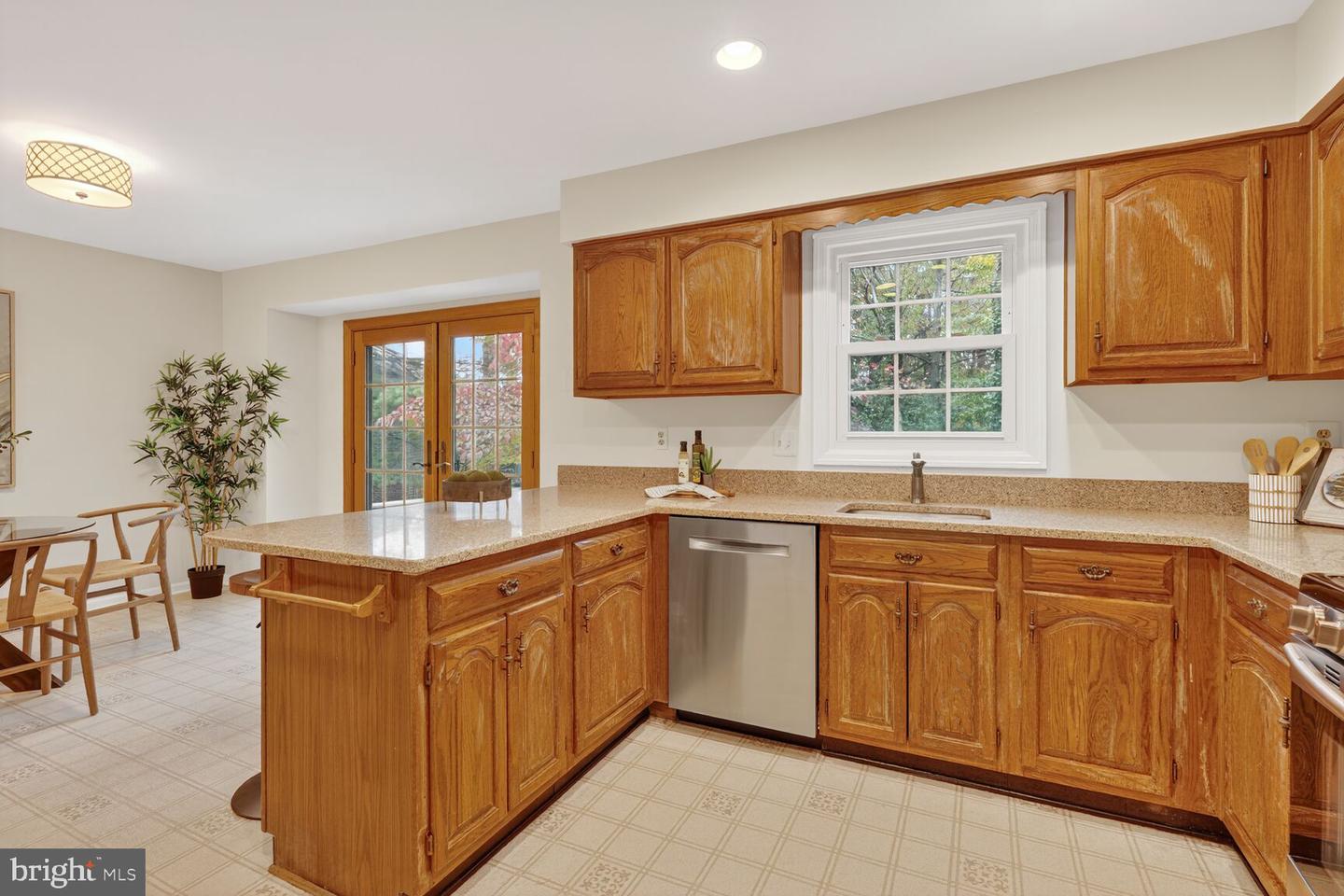 5820 IRON WILLOW CT, ALEXANDRIA, Virginia 22310, 3 Bedrooms Bedrooms, ,2 BathroomsBathrooms,Residential,For sale,5820 IRON WILLOW CT,VAFX2275988 MLS # VAFX2275988 5820 IRON WILLOW CT, ALEXANDRIA, Virginia 22310, 3 Bedrooms Bedrooms, ,2 BathroomsBathrooms,Residential,For sale,5820 IRON WILLOW CT,VAFX2275988 MLS # VAFX2275988