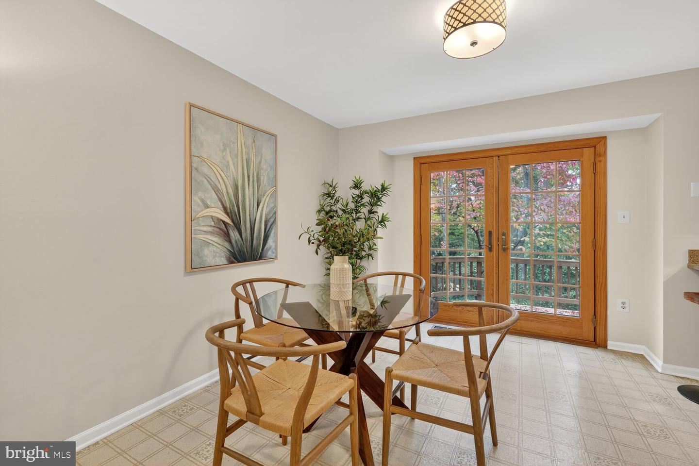 5820 IRON WILLOW CT, ALEXANDRIA, Virginia 22310, 3 Bedrooms Bedrooms, ,2 BathroomsBathrooms,Residential,For sale,5820 IRON WILLOW CT,VAFX2275988 MLS # VAFX2275988 5820 IRON WILLOW CT, ALEXANDRIA, Virginia 22310, 3 Bedrooms Bedrooms, ,2 BathroomsBathrooms,Residential,For sale,5820 IRON WILLOW CT,VAFX2275988 MLS # VAFX2275988