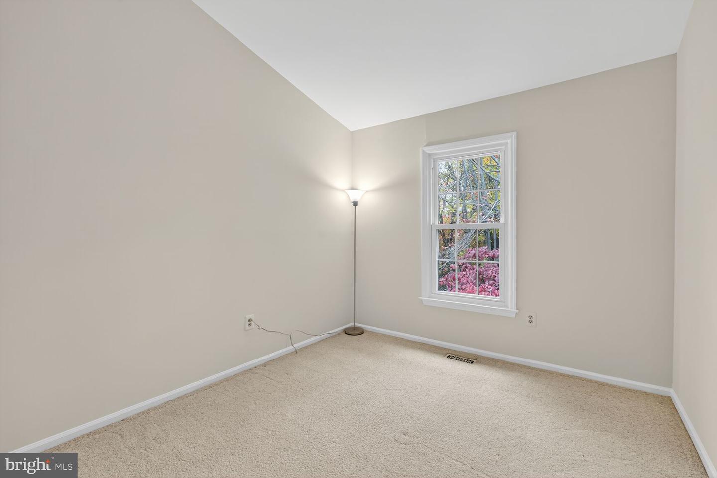 5820 IRON WILLOW CT, ALEXANDRIA, Virginia 22310, 3 Bedrooms Bedrooms, ,2 BathroomsBathrooms,Residential,For sale,5820 IRON WILLOW CT,VAFX2275988 MLS # VAFX2275988 5820 IRON WILLOW CT, ALEXANDRIA, Virginia 22310, 3 Bedrooms Bedrooms, ,2 BathroomsBathrooms,Residential,For sale,5820 IRON WILLOW CT,VAFX2275988 MLS # VAFX2275988