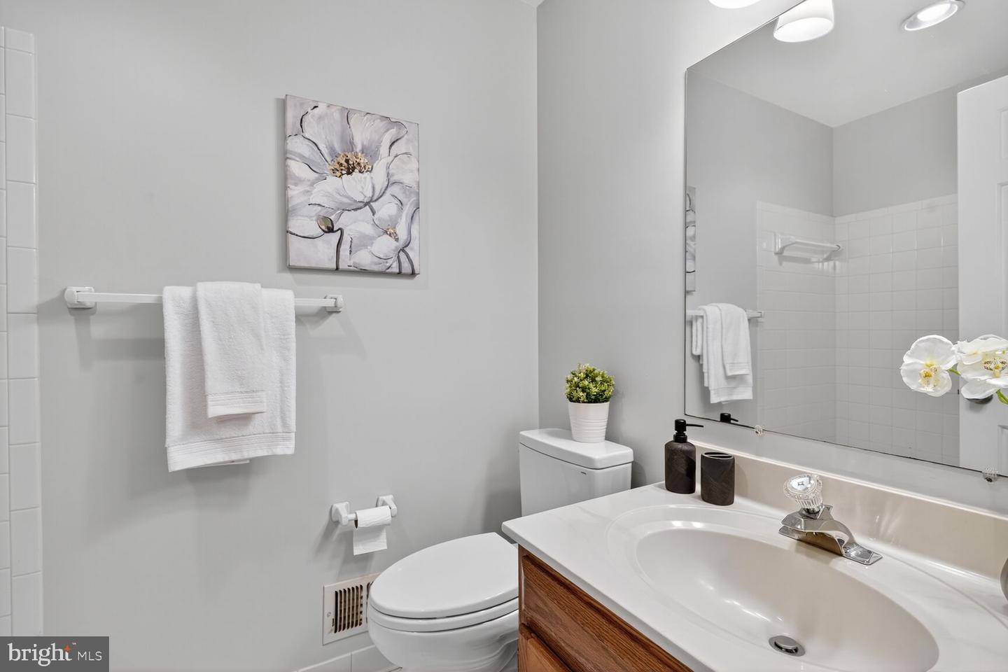 5820 IRON WILLOW CT, ALEXANDRIA, Virginia 22310, 3 Bedrooms Bedrooms, ,2 BathroomsBathrooms,Residential,For sale,5820 IRON WILLOW CT,VAFX2275988 MLS # VAFX2275988 5820 IRON WILLOW CT, ALEXANDRIA, Virginia 22310, 3 Bedrooms Bedrooms, ,2 BathroomsBathrooms,Residential,For sale,5820 IRON WILLOW CT,VAFX2275988 MLS # VAFX2275988