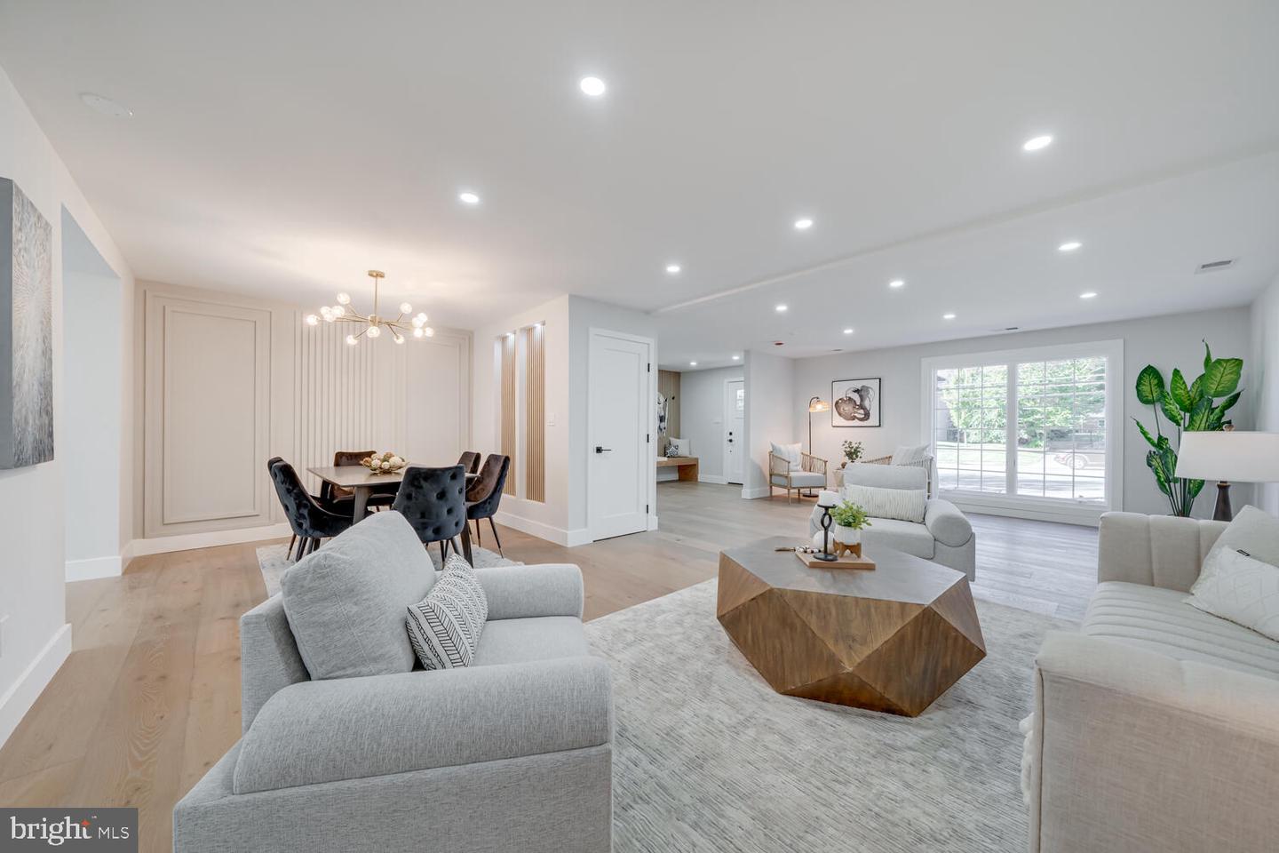 1801 GREAT FALLS ST, MCLEAN, Virginia 22101, 5 Bedrooms Bedrooms, ,4 BathroomsBathrooms,Residential,For sale,1801 GREAT FALLS ST,VAFX2276008 MLS # VAFX2276008 1801 GREAT FALLS ST, MCLEAN, Virginia 22101, 5 Bedrooms Bedrooms, ,4 BathroomsBathrooms,Residential,For sale,1801 GREAT FALLS ST,VAFX2276008 MLS # VAFX2276008