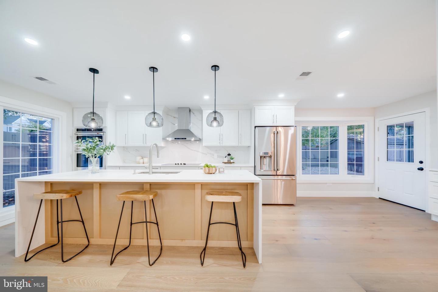 1801 GREAT FALLS ST, MCLEAN, Virginia 22101, 5 Bedrooms Bedrooms, ,4 BathroomsBathrooms,Residential,For sale,1801 GREAT FALLS ST,VAFX2276008 MLS # VAFX2276008 1801 GREAT FALLS ST, MCLEAN, Virginia 22101, 5 Bedrooms Bedrooms, ,4 BathroomsBathrooms,Residential,For sale,1801 GREAT FALLS ST,VAFX2276008 MLS # VAFX2276008