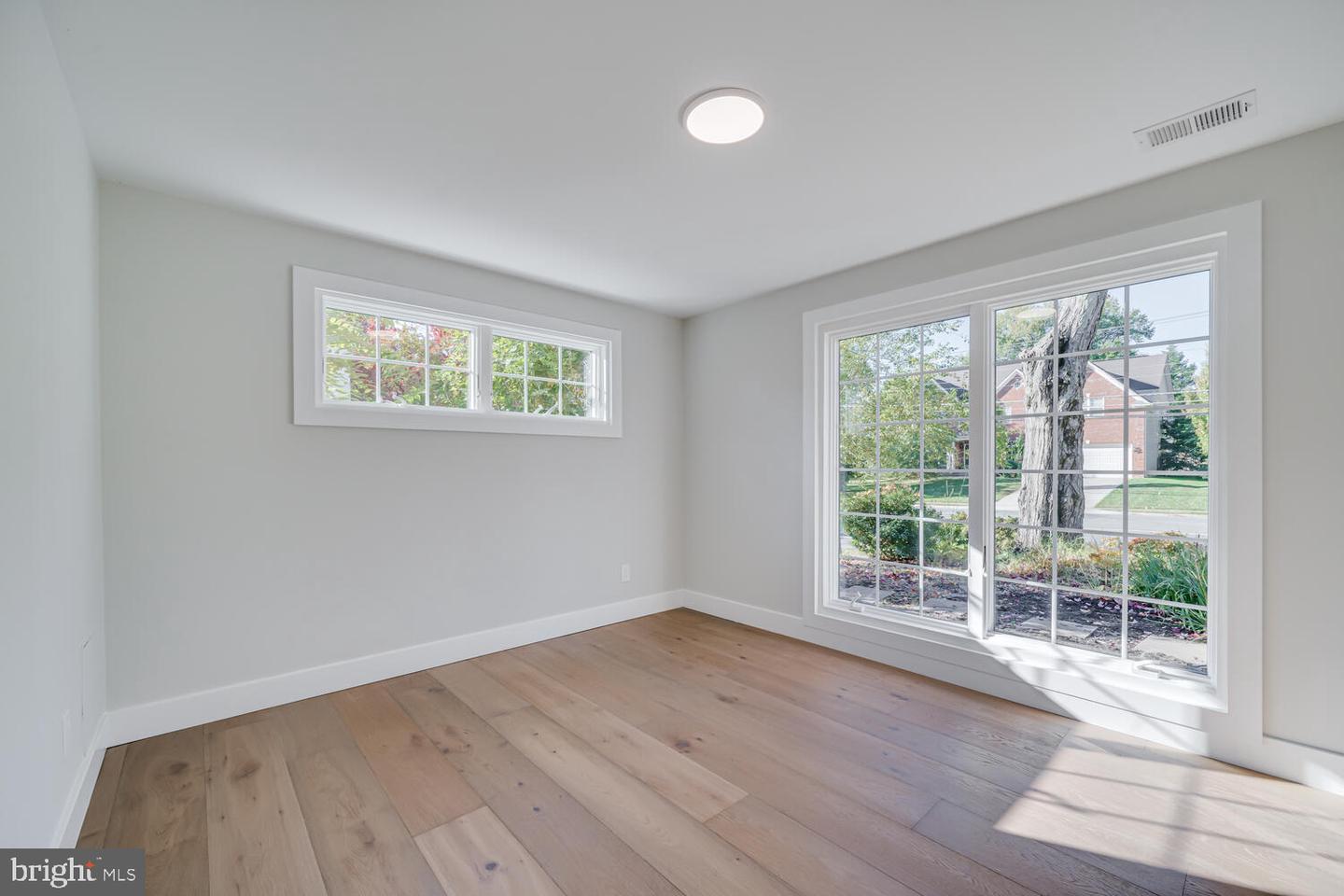 1801 GREAT FALLS ST, MCLEAN, Virginia 22101, 5 Bedrooms Bedrooms, ,4 BathroomsBathrooms,Residential,For sale,1801 GREAT FALLS ST,VAFX2276008 MLS # VAFX2276008 1801 GREAT FALLS ST, MCLEAN, Virginia 22101, 5 Bedrooms Bedrooms, ,4 BathroomsBathrooms,Residential,For sale,1801 GREAT FALLS ST,VAFX2276008 MLS # VAFX2276008