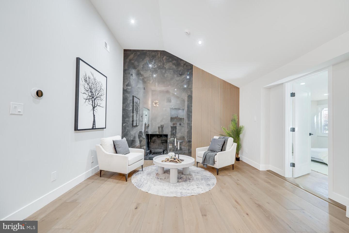 1801 GREAT FALLS ST, MCLEAN, Virginia 22101, 5 Bedrooms Bedrooms, ,4 BathroomsBathrooms,Residential,For sale,1801 GREAT FALLS ST,VAFX2276008 MLS # VAFX2276008 1801 GREAT FALLS ST, MCLEAN, Virginia 22101, 5 Bedrooms Bedrooms, ,4 BathroomsBathrooms,Residential,For sale,1801 GREAT FALLS ST,VAFX2276008 MLS # VAFX2276008