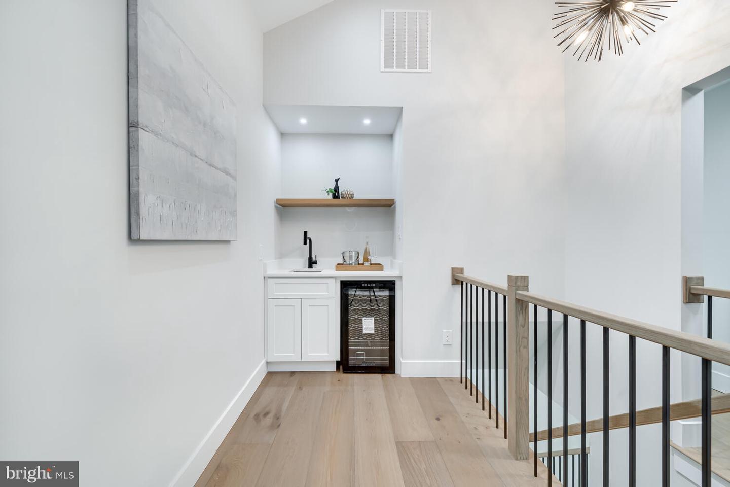 1801 GREAT FALLS ST, MCLEAN, Virginia 22101, 5 Bedrooms Bedrooms, ,4 BathroomsBathrooms,Residential,For sale,1801 GREAT FALLS ST,VAFX2276008 MLS # VAFX2276008 1801 GREAT FALLS ST, MCLEAN, Virginia 22101, 5 Bedrooms Bedrooms, ,4 BathroomsBathrooms,Residential,For sale,1801 GREAT FALLS ST,VAFX2276008 MLS # VAFX2276008