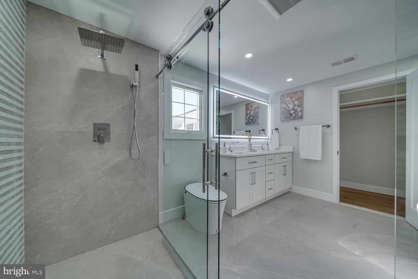 1801 GREAT FALLS ST, MCLEAN, Virginia 22101, 5 Bedrooms Bedrooms, ,4 BathroomsBathrooms,Residential,For sale,1801 GREAT FALLS ST,VAFX2276008 MLS # VAFX2276008 1801 GREAT FALLS ST, MCLEAN, Virginia 22101, 5 Bedrooms Bedrooms, ,4 BathroomsBathrooms,Residential,For sale,1801 GREAT FALLS ST,VAFX2276008 MLS # VAFX2276008