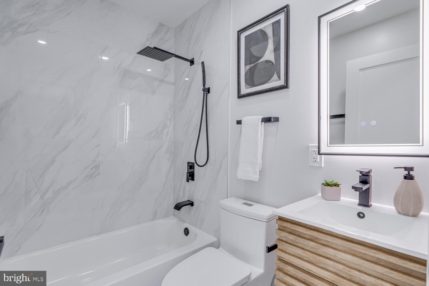 1801 GREAT FALLS ST, MCLEAN, Virginia 22101, 5 Bedrooms Bedrooms, ,4 BathroomsBathrooms,Residential,For sale,1801 GREAT FALLS ST,VAFX2276008 MLS # VAFX2276008 1801 GREAT FALLS ST, MCLEAN, Virginia 22101, 5 Bedrooms Bedrooms, ,4 BathroomsBathrooms,Residential,For sale,1801 GREAT FALLS ST,VAFX2276008 MLS # VAFX2276008