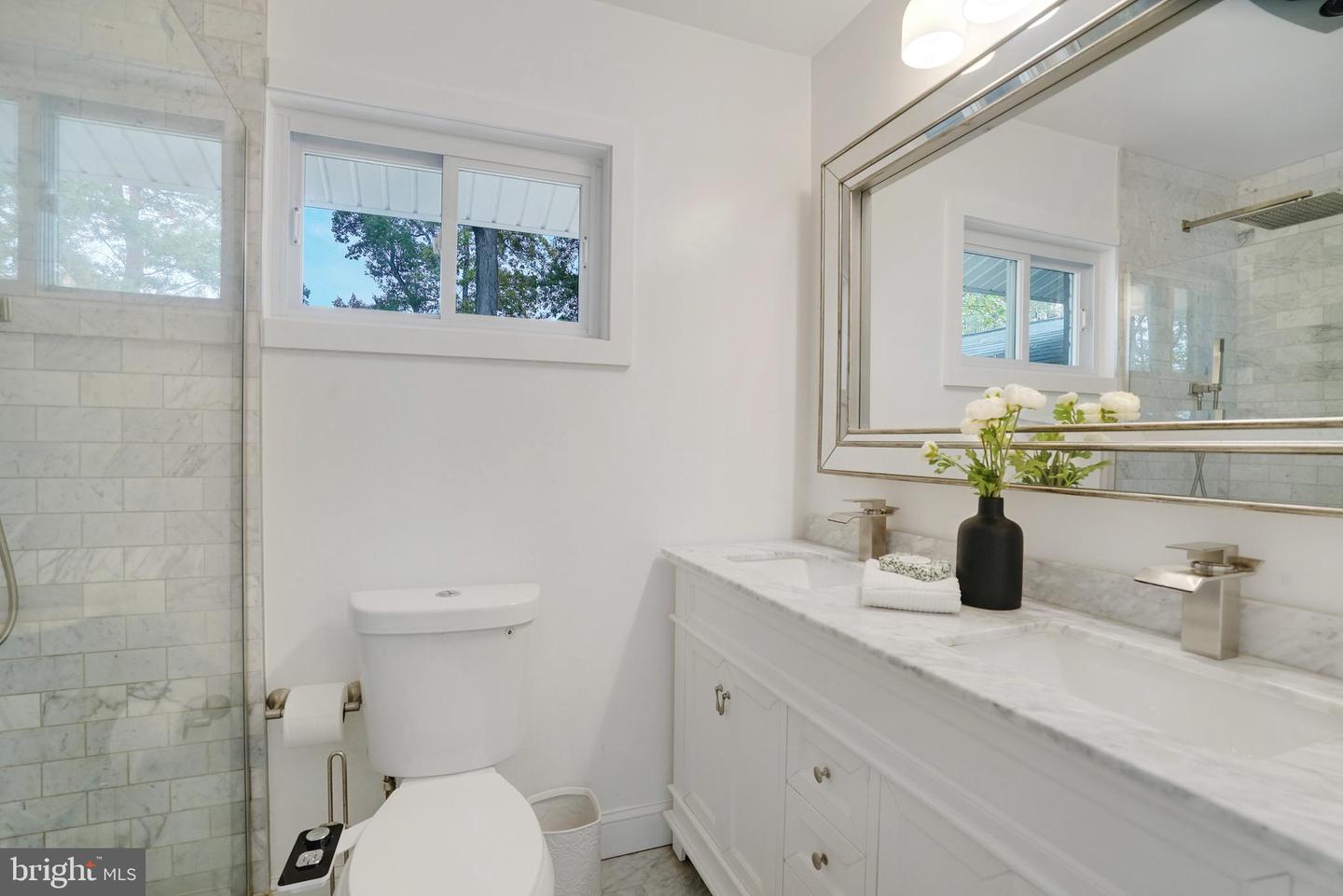 3422 BARGER DR, FALLS CHURCH, Virginia 22044, 4 Bedrooms Bedrooms, ,3 BathroomsBathrooms,Residential,For sale,3422 BARGER DR,VAFX2276312 MLS # VAFX2276312