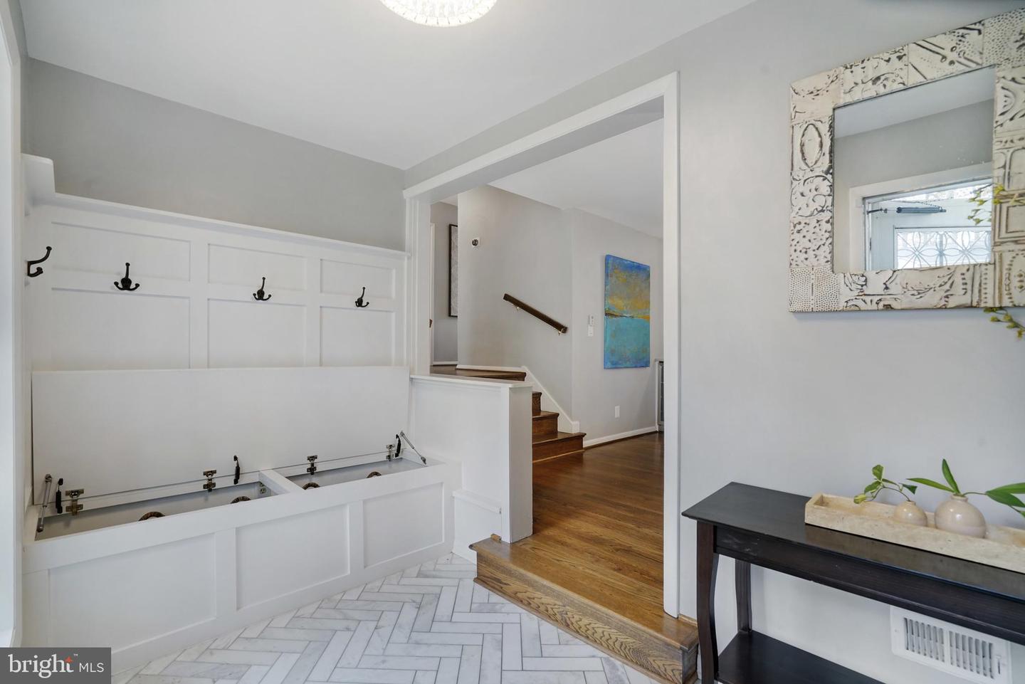 3422 BARGER DR, FALLS CHURCH, Virginia 22044, 4 Bedrooms Bedrooms, ,3 BathroomsBathrooms,Residential,For sale,3422 BARGER DR,VAFX2276312 MLS # VAFX2276312