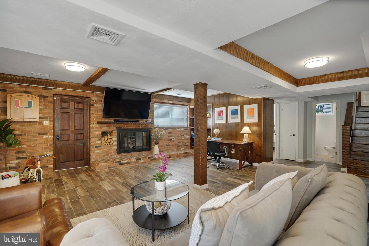 3422 BARGER DR, FALLS CHURCH, Virginia 22044, 4 Bedrooms Bedrooms, ,3 BathroomsBathrooms,Residential,For sale,3422 BARGER DR,VAFX2276312 MLS # VAFX2276312