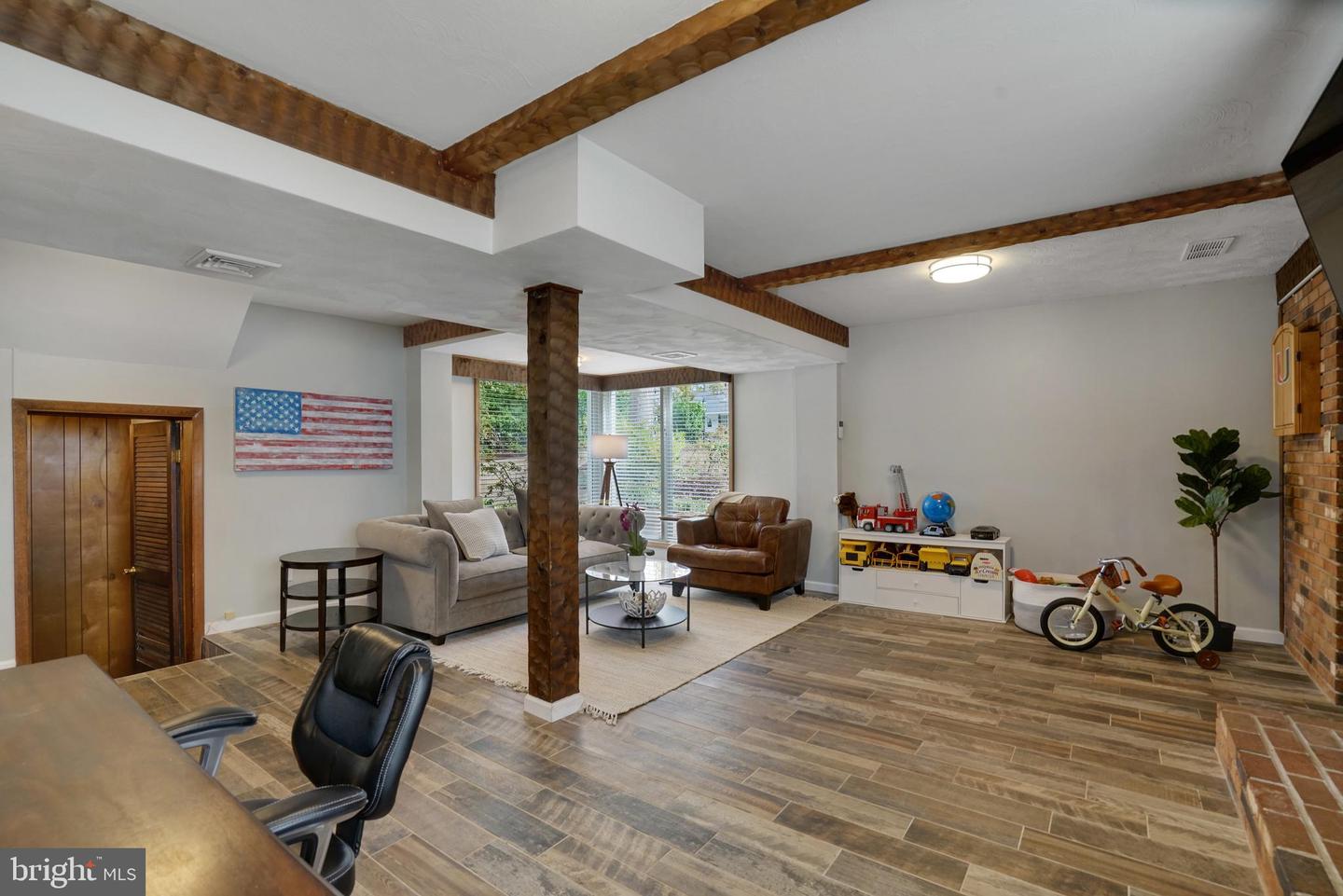 3422 BARGER DR, FALLS CHURCH, Virginia 22044, 4 Bedrooms Bedrooms, ,3 BathroomsBathrooms,Residential,For sale,3422 BARGER DR,VAFX2276312 MLS # VAFX2276312