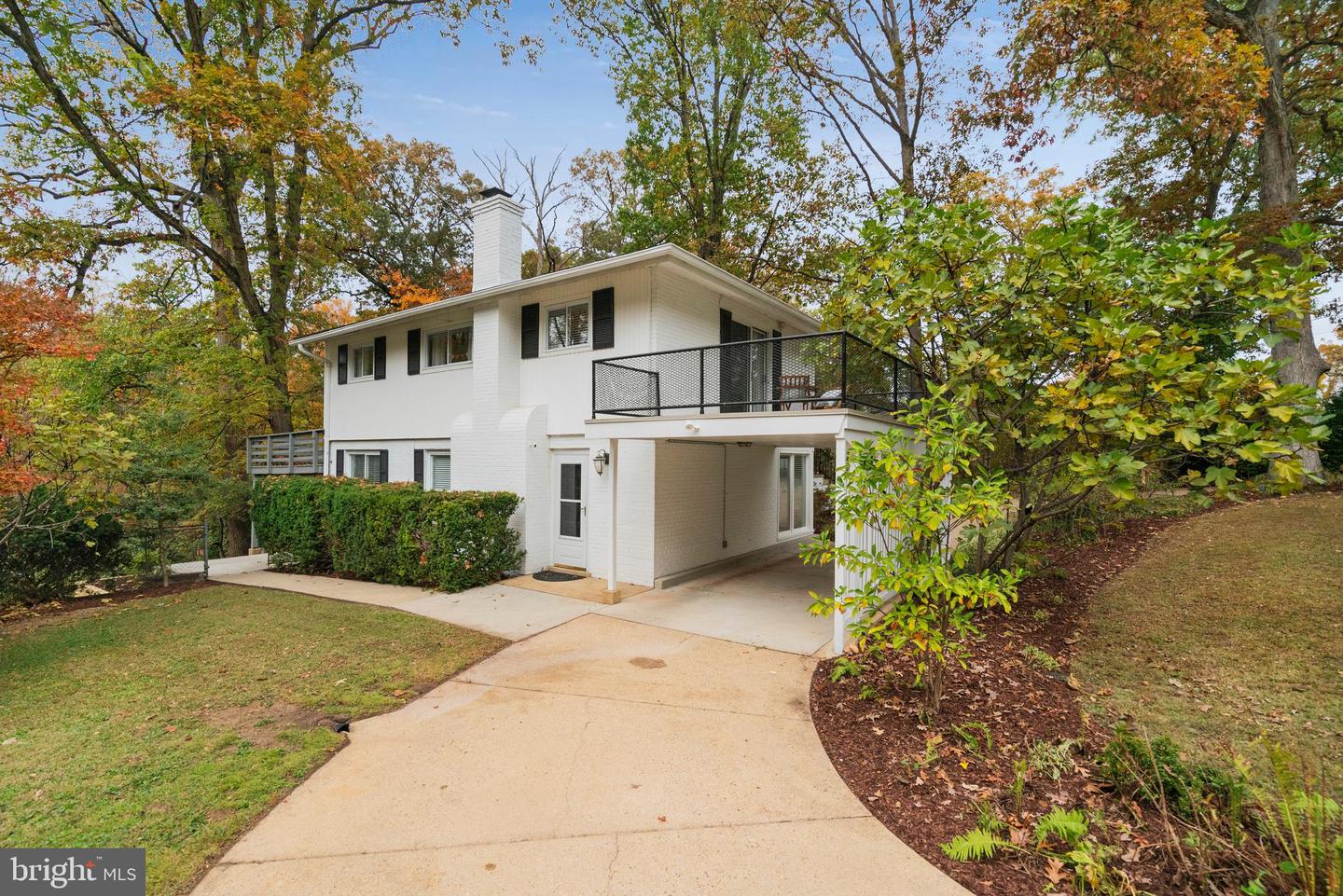 3422 BARGER DR, FALLS CHURCH, Virginia 22044, 4 Bedrooms Bedrooms, ,3 BathroomsBathrooms,Residential,For sale,3422 BARGER DR,VAFX2276312 MLS # VAFX2276312