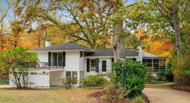 3422 BARGER DR, FALLS CHURCH, Virginia 22044, 4 Bedrooms Bedrooms, ,3 BathroomsBathrooms,Residential,For sale,3422 BARGER DR,VAFX2276312 MLS # VAFX2276312