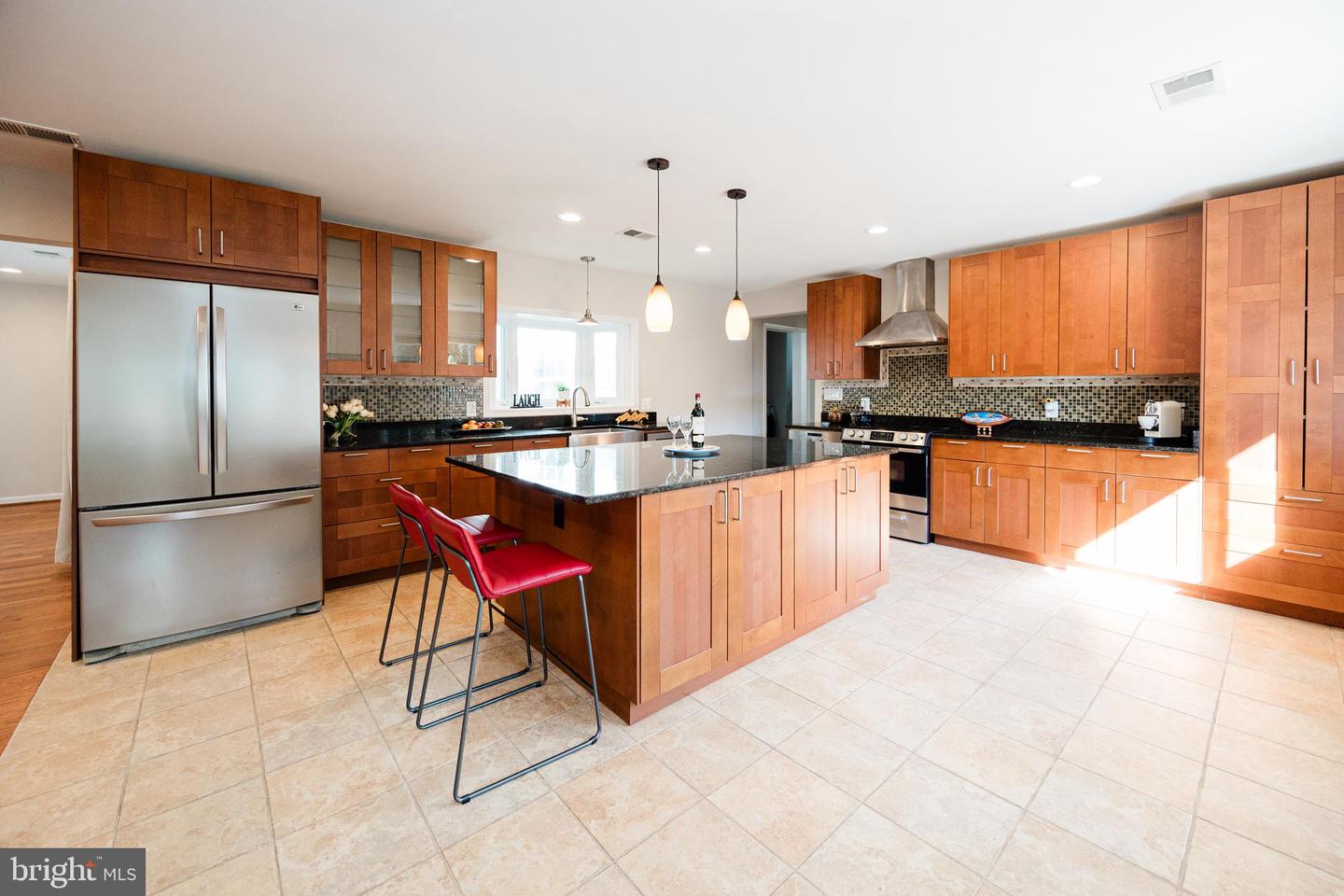 9720 FIVE OAKS RD, FAIRFAX, Virginia 22031, 6 Bedrooms Bedrooms, ,4 BathroomsBathrooms,Residential,For sale,9720 FIVE OAKS RD,VAFX2276348 MLS # VAFX2276348