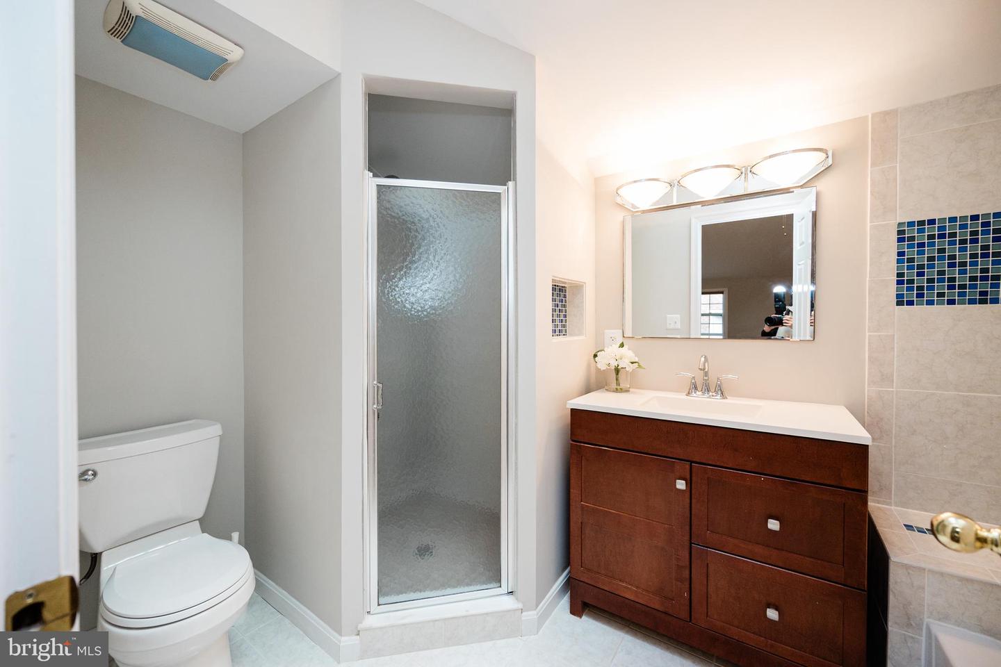 9720 FIVE OAKS RD, FAIRFAX, Virginia 22031, 6 Bedrooms Bedrooms, ,4 BathroomsBathrooms,Residential,For sale,9720 FIVE OAKS RD,VAFX2276348 MLS # VAFX2276348