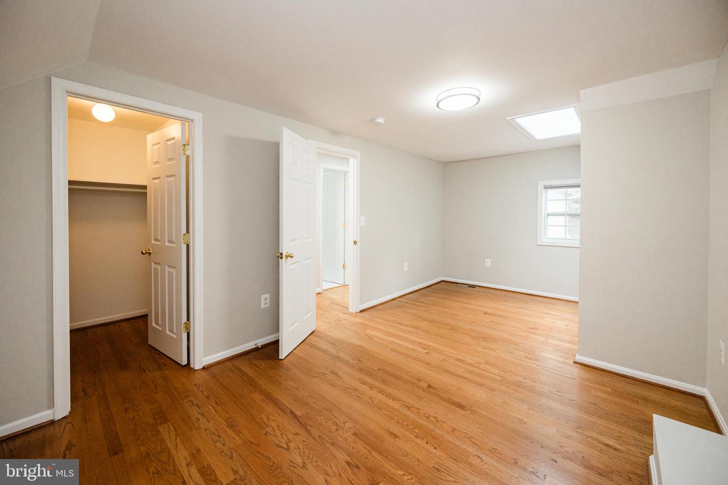 9720 FIVE OAKS RD, FAIRFAX, Virginia 22031, 6 Bedrooms Bedrooms, ,4 BathroomsBathrooms,Residential,For sale,9720 FIVE OAKS RD,VAFX2276348 MLS # VAFX2276348