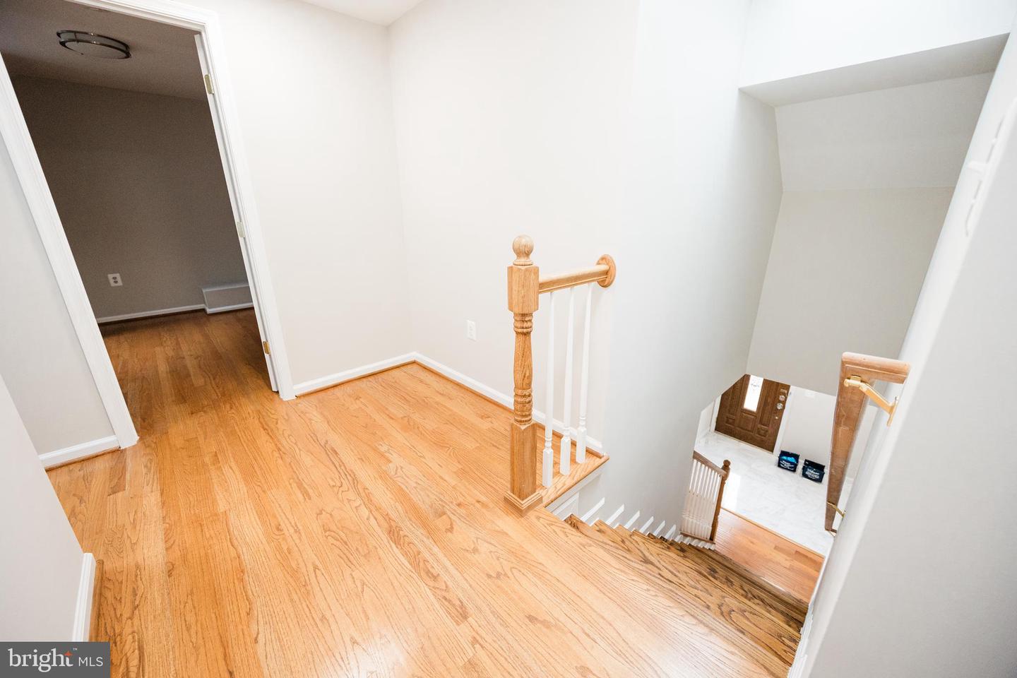 9720 FIVE OAKS RD, FAIRFAX, Virginia 22031, 6 Bedrooms Bedrooms, ,4 BathroomsBathrooms,Residential,For sale,9720 FIVE OAKS RD,VAFX2276348 MLS # VAFX2276348