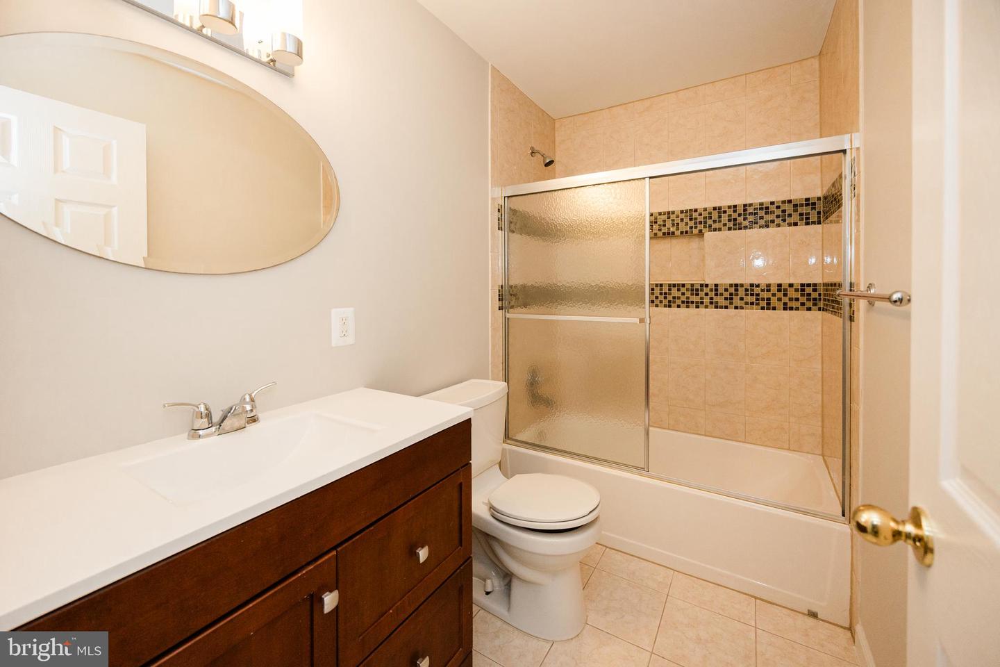 9720 FIVE OAKS RD, FAIRFAX, Virginia 22031, 6 Bedrooms Bedrooms, ,4 BathroomsBathrooms,Residential,For sale,9720 FIVE OAKS RD,VAFX2276348 MLS # VAFX2276348