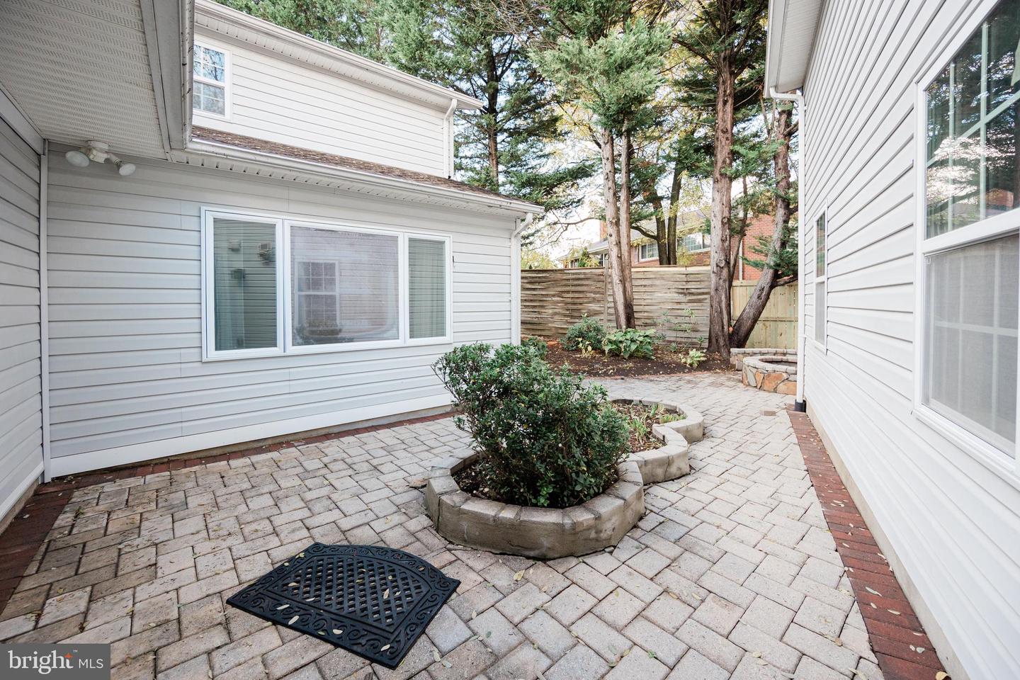 9720 FIVE OAKS RD, FAIRFAX, Virginia 22031, 6 Bedrooms Bedrooms, ,4 BathroomsBathrooms,Residential,For sale,9720 FIVE OAKS RD,VAFX2276348 MLS # VAFX2276348