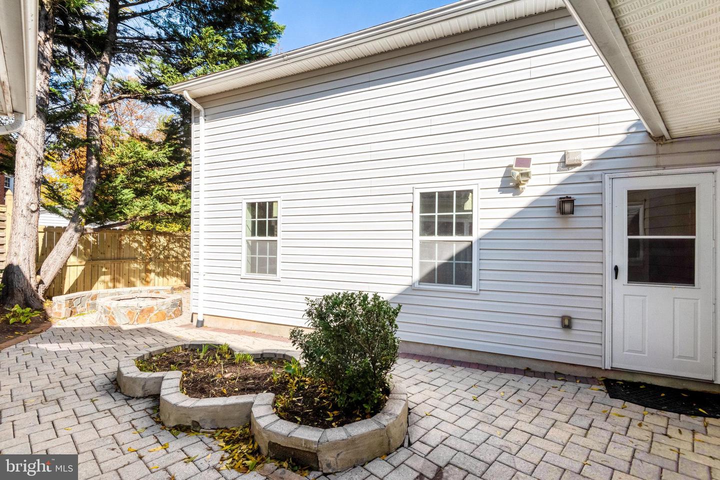 9720 FIVE OAKS RD, FAIRFAX, Virginia 22031, 6 Bedrooms Bedrooms, ,4 BathroomsBathrooms,Residential,For sale,9720 FIVE OAKS RD,VAFX2276348 MLS # VAFX2276348 9720 FIVE OAKS RD, FAIRFAX, Virginia 22031, 6 Bedrooms Bedrooms, ,4 BathroomsBathrooms,Residential,For sale,9720 FIVE OAKS RD,VAFX2276348 MLS # VAFX2276348