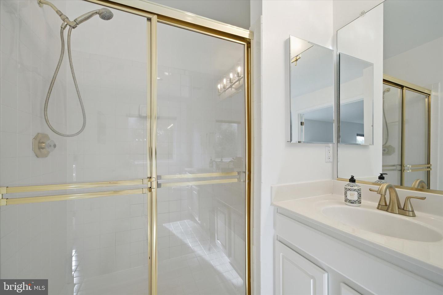 3116 WHITE DAISY PL, FAIRFAX, Virginia 22031, 4 Bedrooms Bedrooms, ,3 BathroomsBathrooms,Residential,For sale,3116 WHITE DAISY PL,VAFX2276404 MLS # VAFX2276404