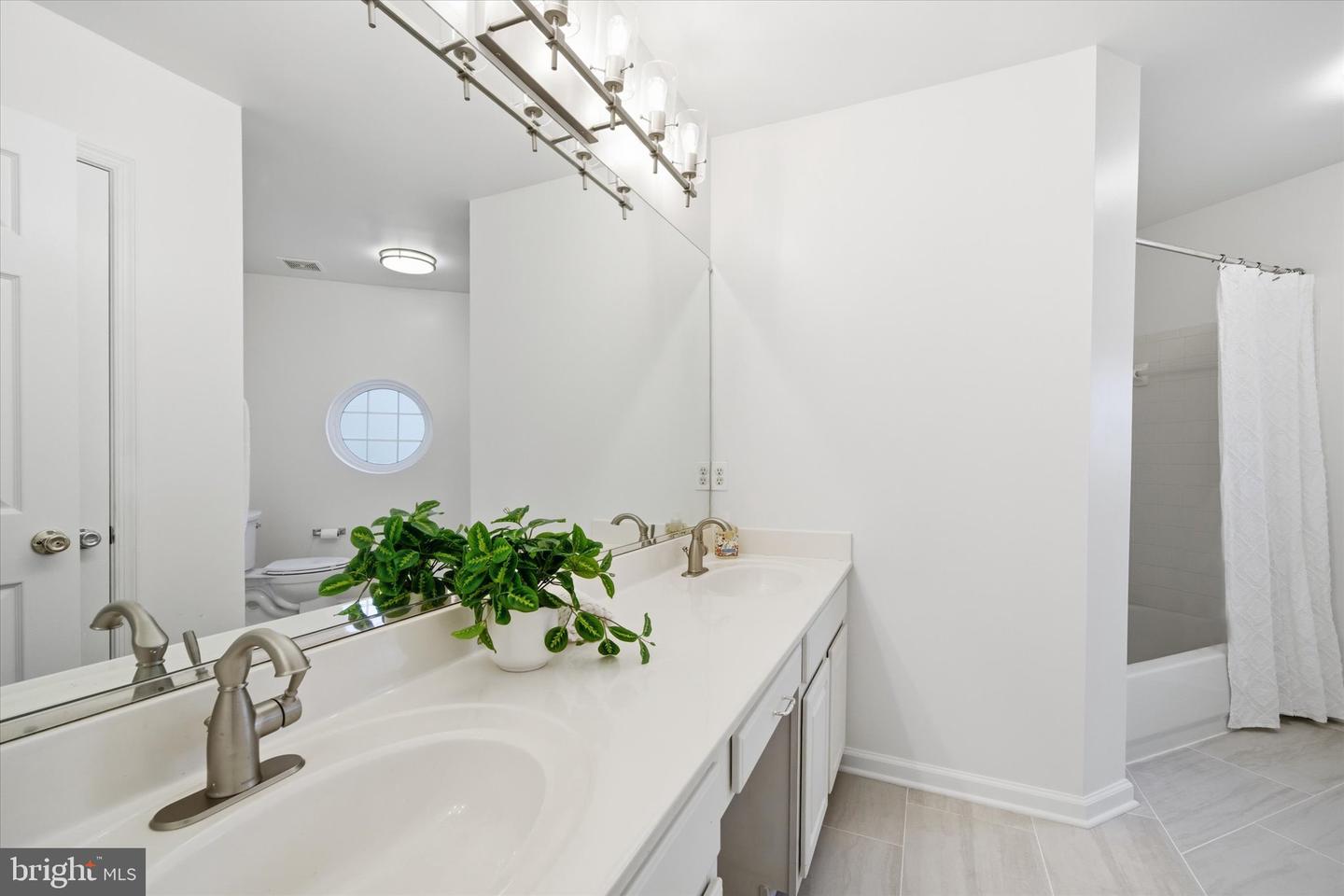 3116 WHITE DAISY PL, FAIRFAX, Virginia 22031, 4 Bedrooms Bedrooms, ,3 BathroomsBathrooms,Residential,For sale,3116 WHITE DAISY PL,VAFX2276404 MLS # VAFX2276404