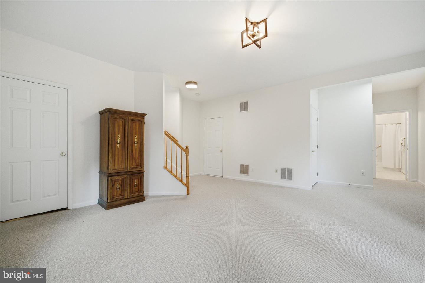 3116 WHITE DAISY PL, FAIRFAX, Virginia 22031, 4 Bedrooms Bedrooms, ,3 BathroomsBathrooms,Residential,For sale,3116 WHITE DAISY PL,VAFX2276404 MLS # VAFX2276404