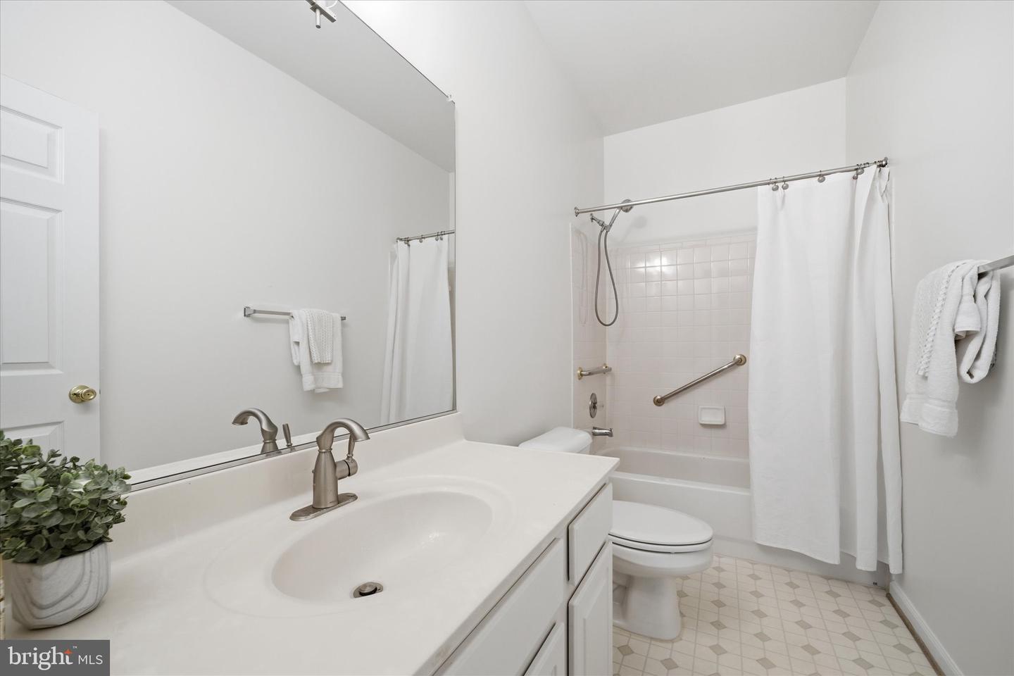 3116 WHITE DAISY PL, FAIRFAX, Virginia 22031, 4 Bedrooms Bedrooms, ,3 BathroomsBathrooms,Residential,For sale,3116 WHITE DAISY PL,VAFX2276404 MLS # VAFX2276404