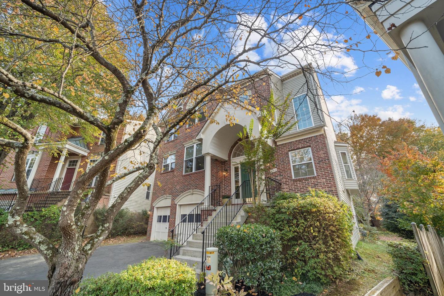 3116 WHITE DAISY PL, FAIRFAX, Virginia 22031, 4 Bedrooms Bedrooms, ,3 BathroomsBathrooms,Residential,For sale,3116 WHITE DAISY PL,VAFX2276404 MLS # VAFX2276404