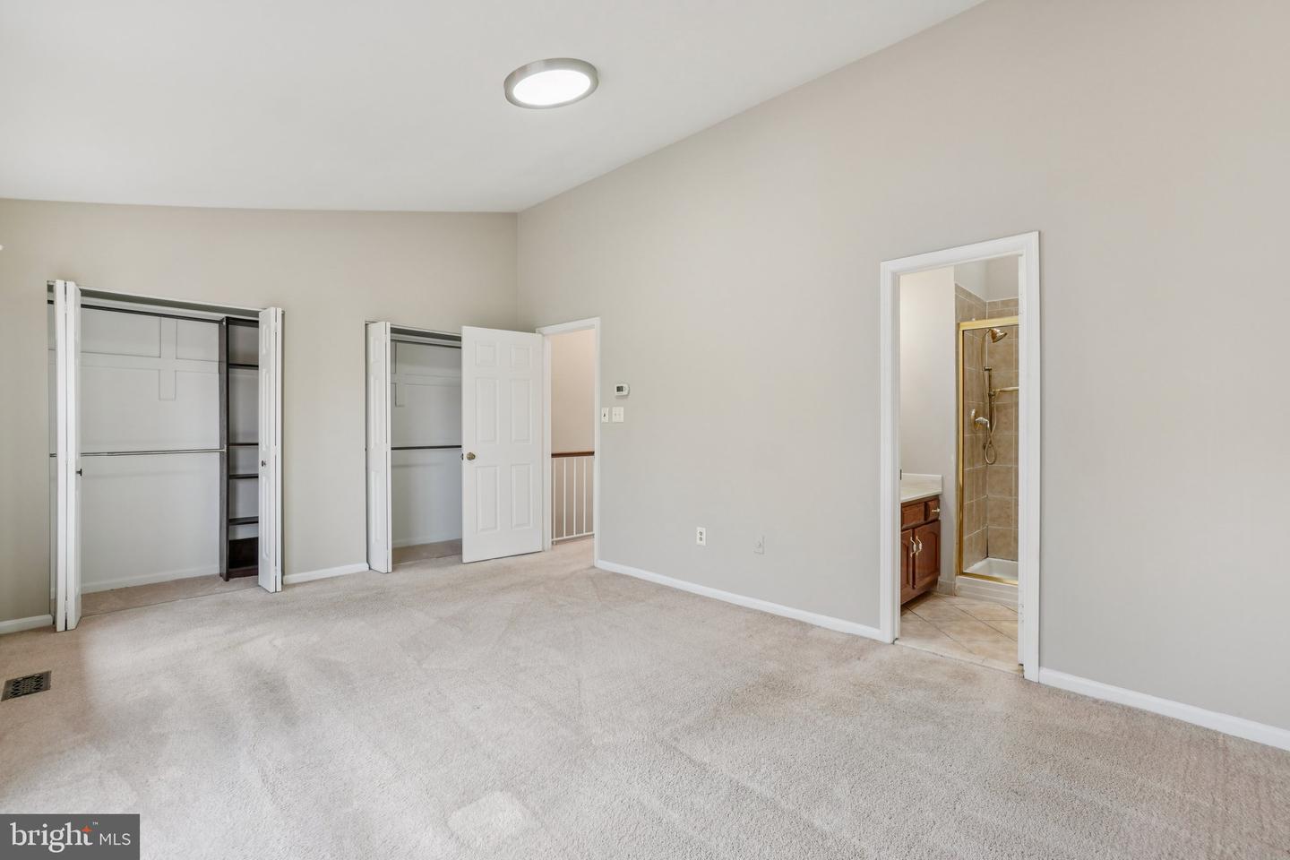 7814 SOLOMON SEAL DR, SPRINGFIELD, Virginia 22152, 3 Bedrooms Bedrooms, ,2 BathroomsBathrooms,Residential,For sale,7814 SOLOMON SEAL DR,VAFX2276526 MLS # VAFX2276526