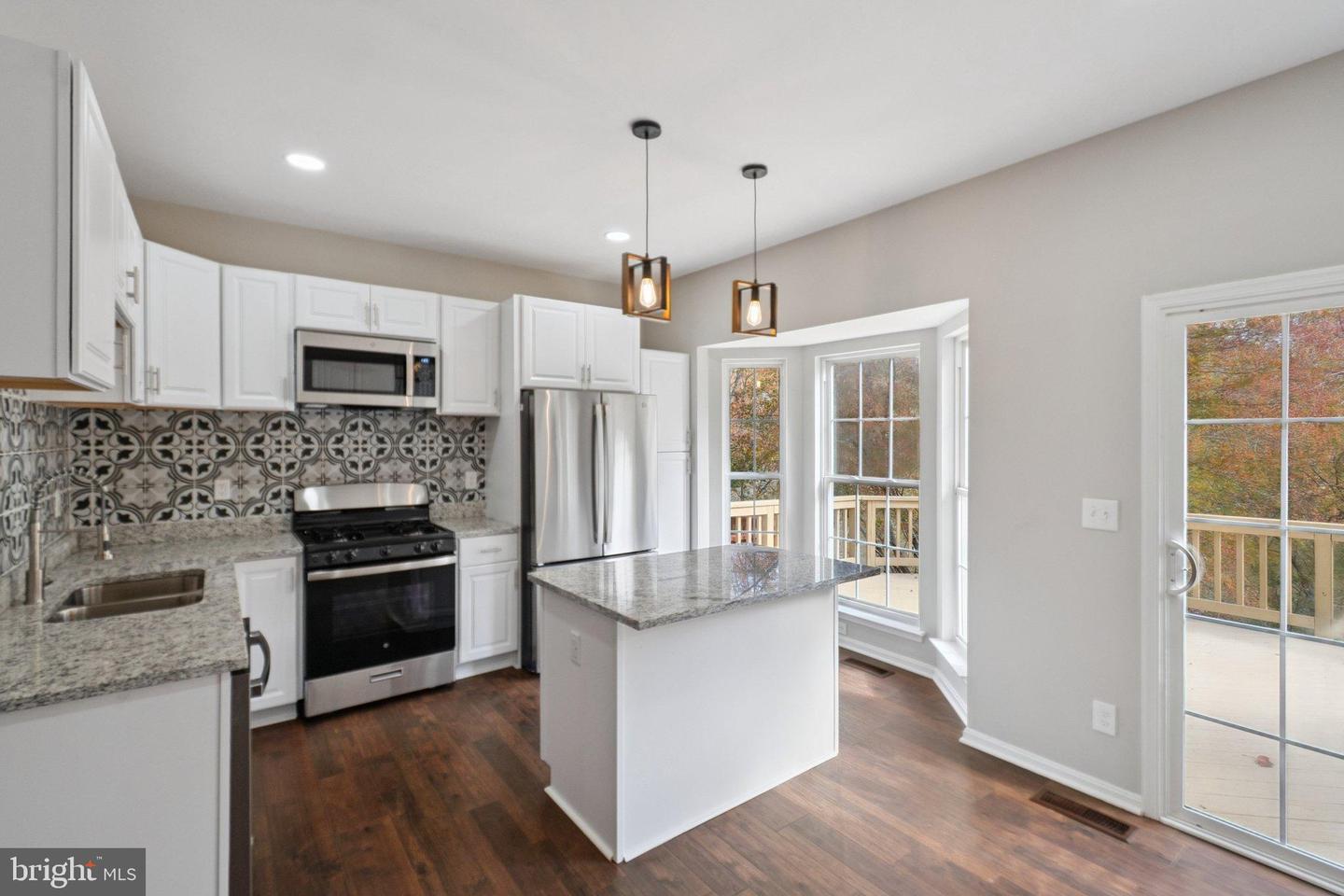 4851 EBB TIDE CT, DUMFRIES, Virginia 22025, 4 Bedrooms Bedrooms, 8 Rooms Rooms,3 BathroomsBathrooms,Residential,For sale,4851 EBB TIDE CT,VAPW2106828 MLS # VAPW2106828